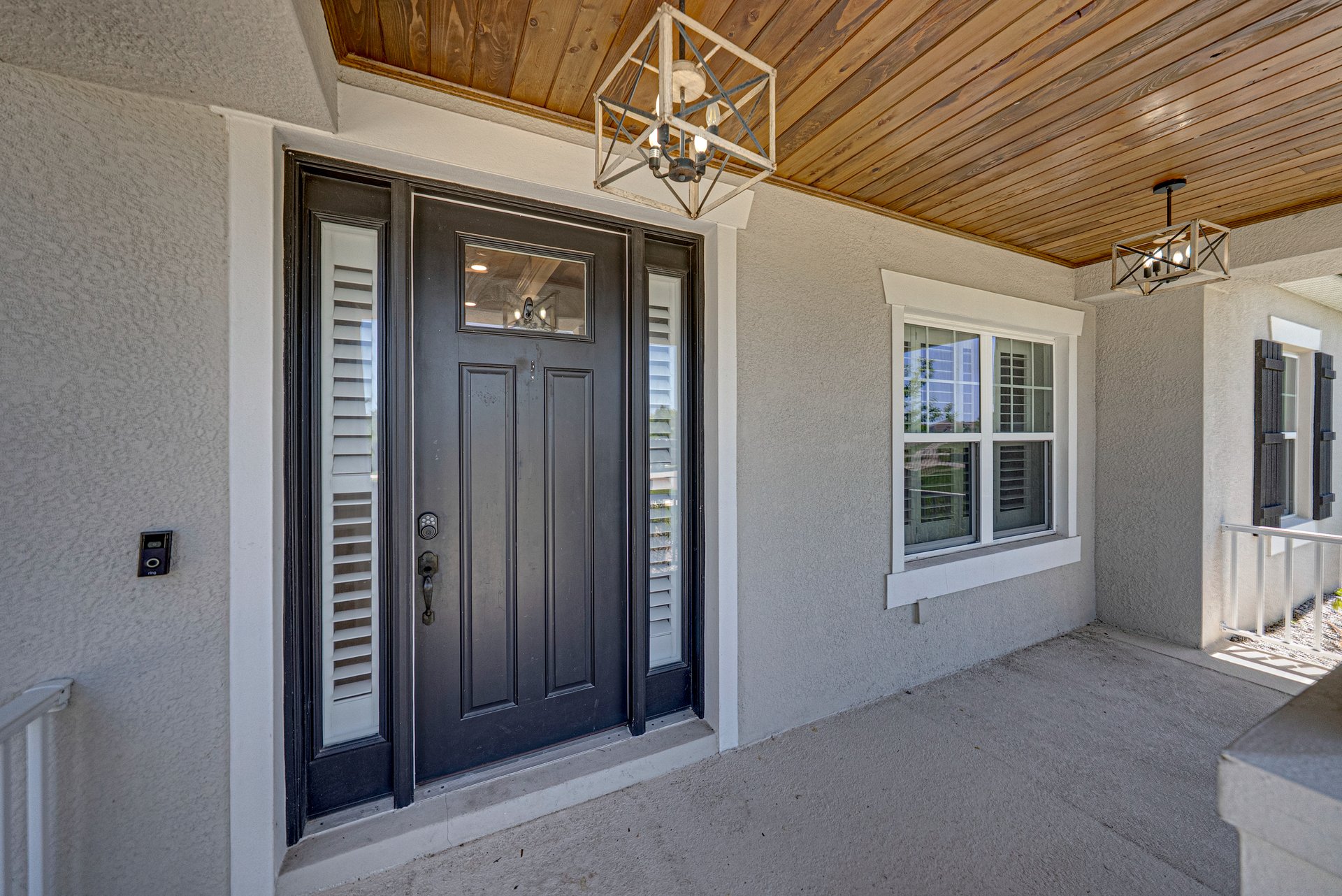 6883 BRADBURY CIR