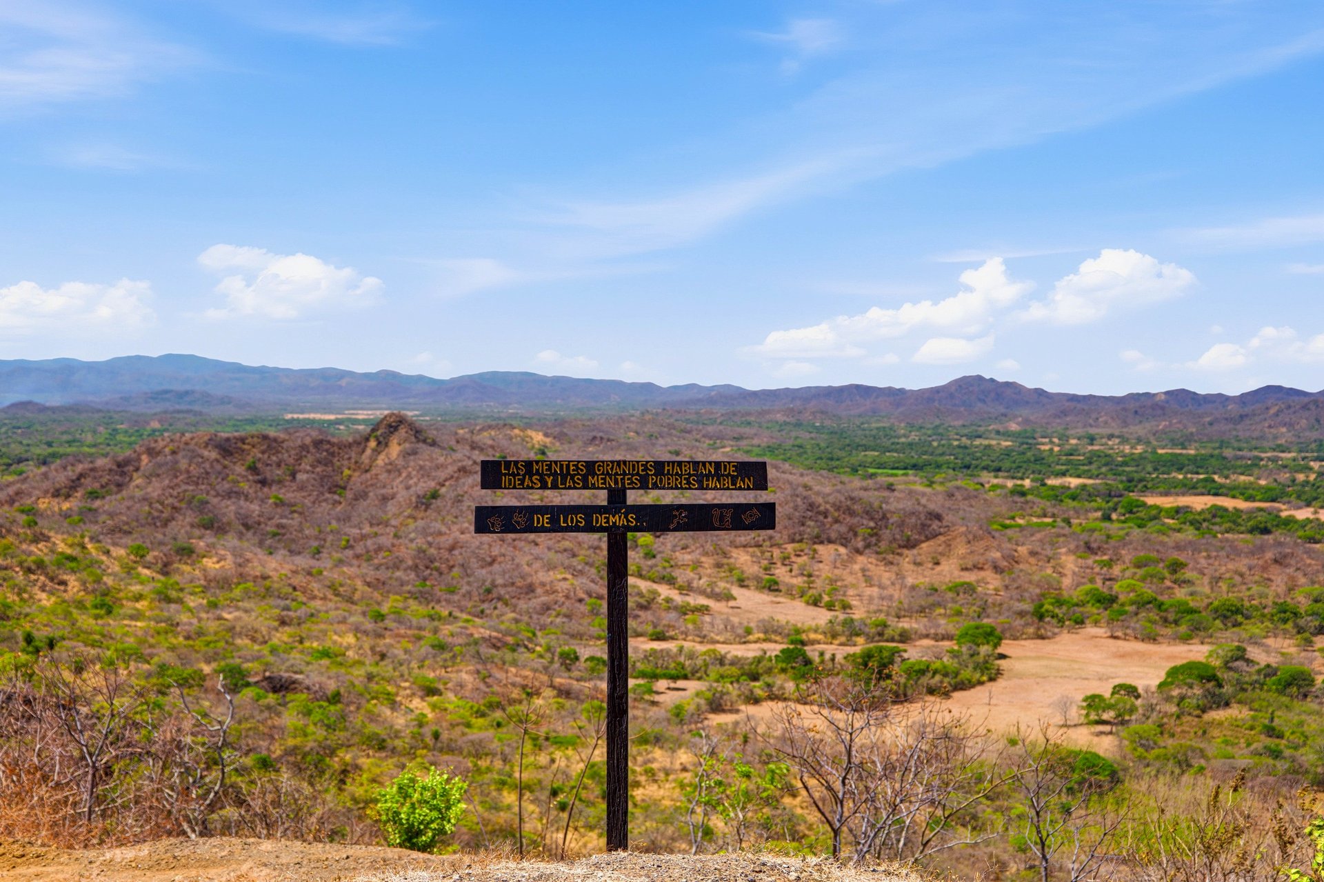 Finca Las Ventanas | Expansive Mountain View Estate Near Potrero