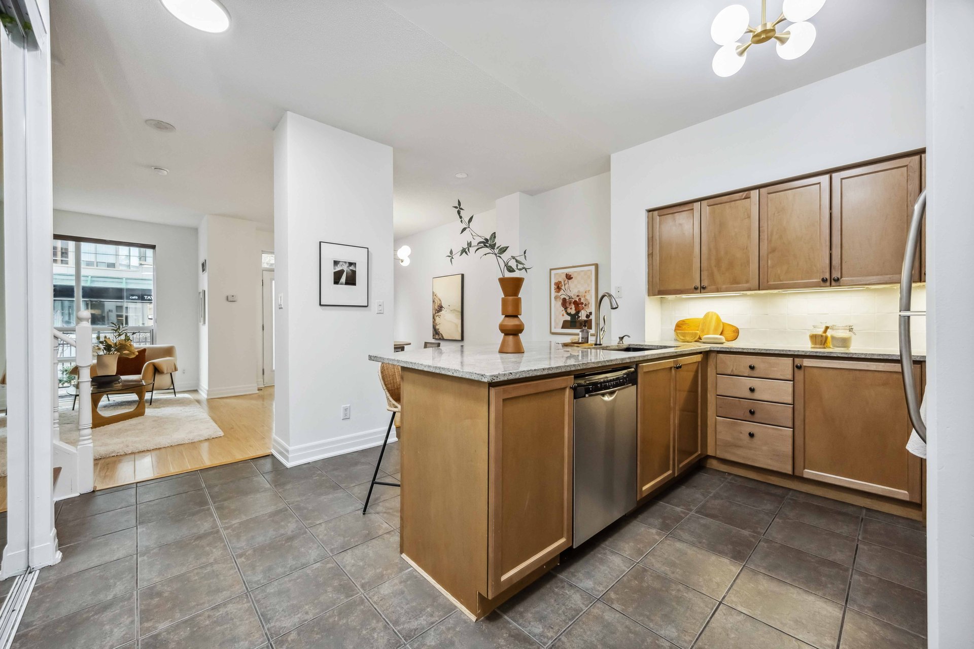 #109 - 18 Spring Garden Avenue, Toronto Unit: 109