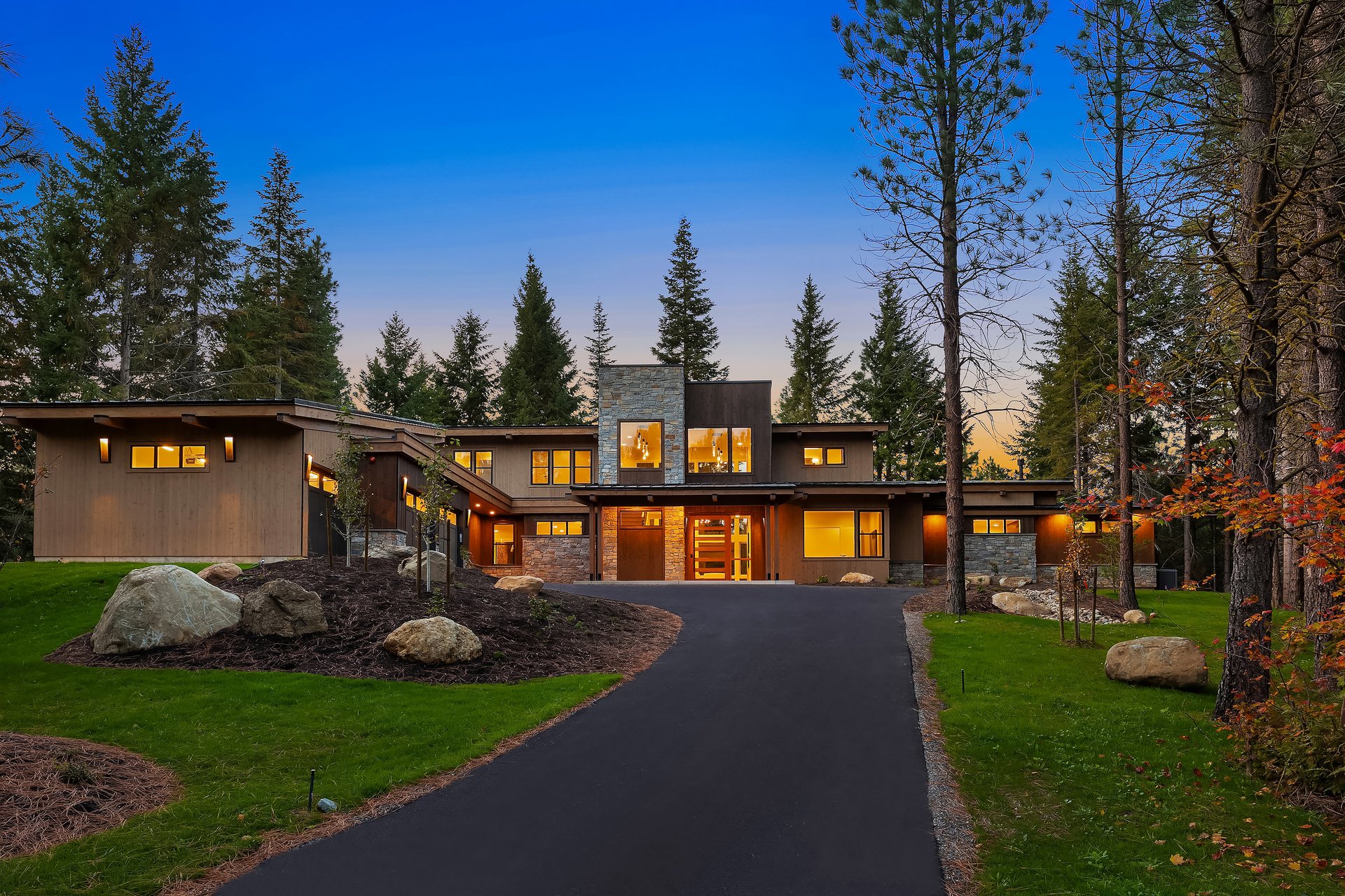 1130 Ruby King Loop