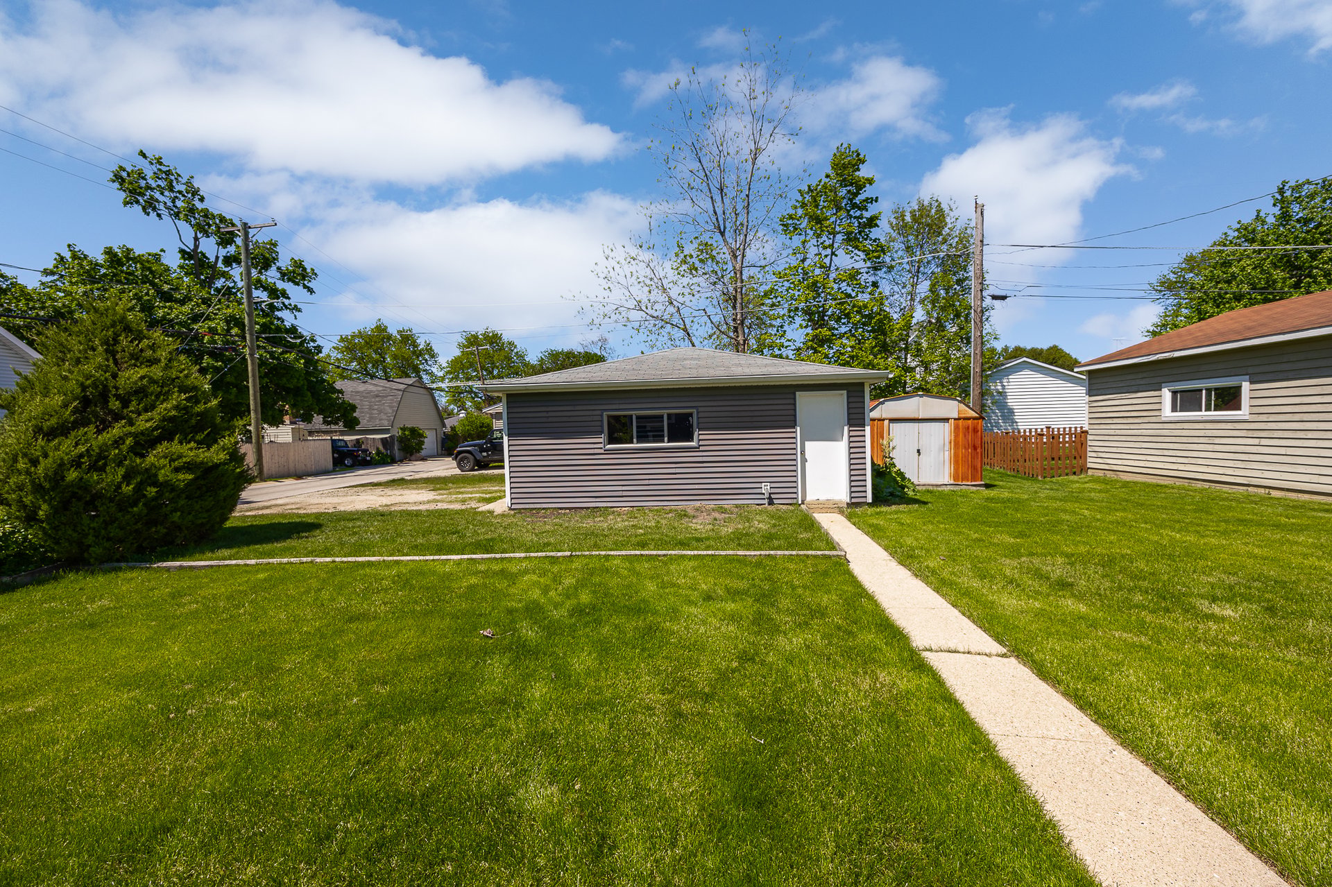 630 Wilson St, Downers Grove