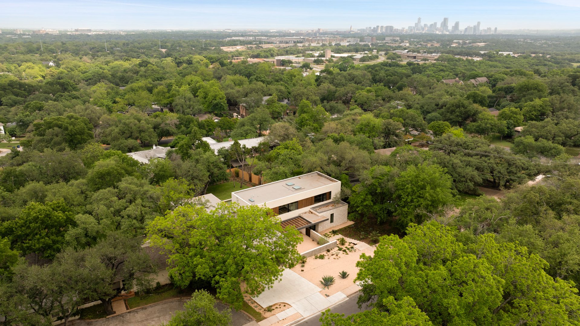 4705 Balcones Dr