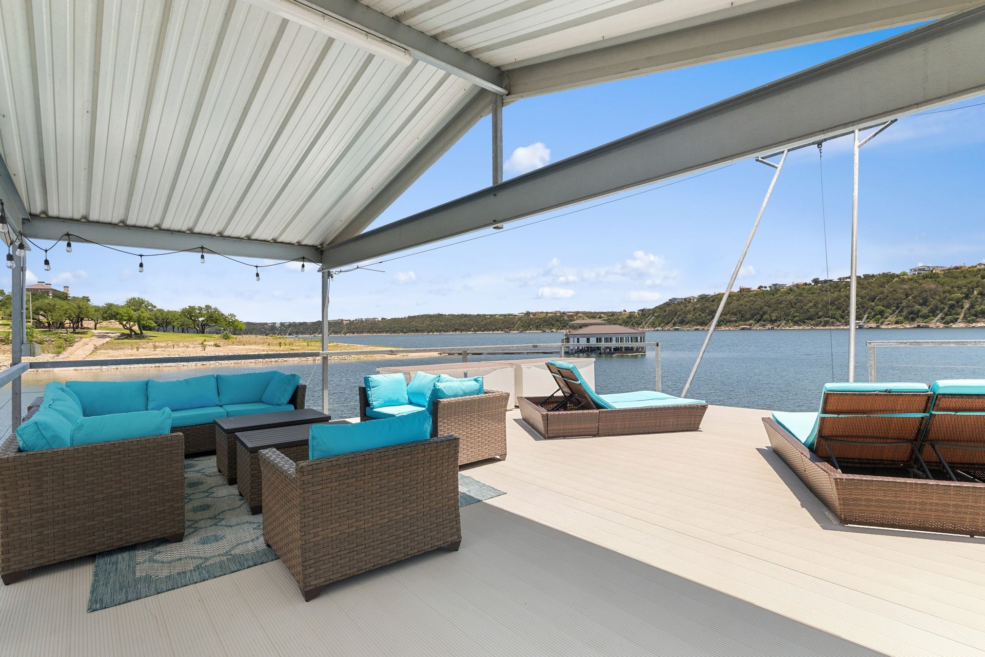 1209 Edgewater Drive