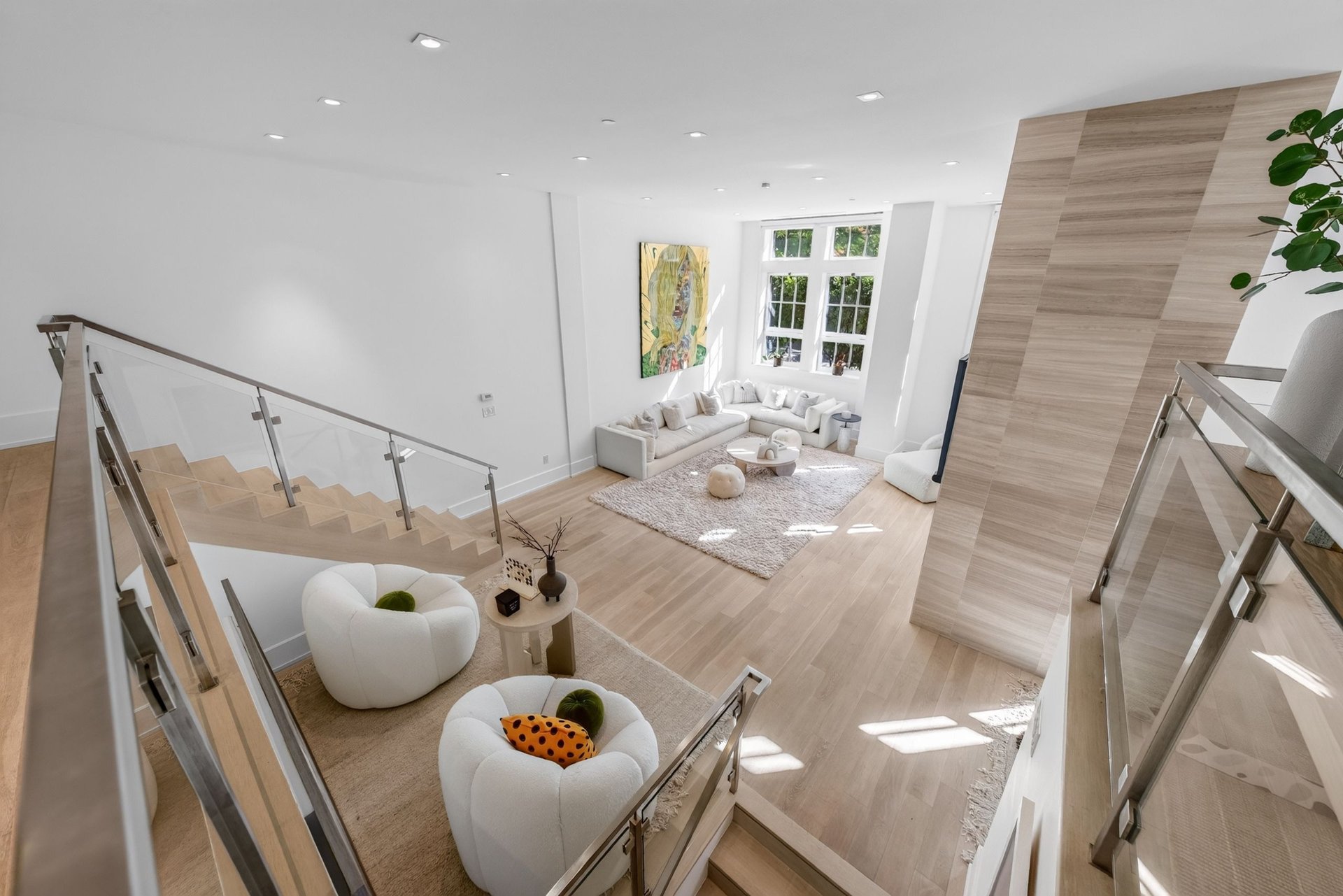 Ultra-Exclusive Yorkville Address