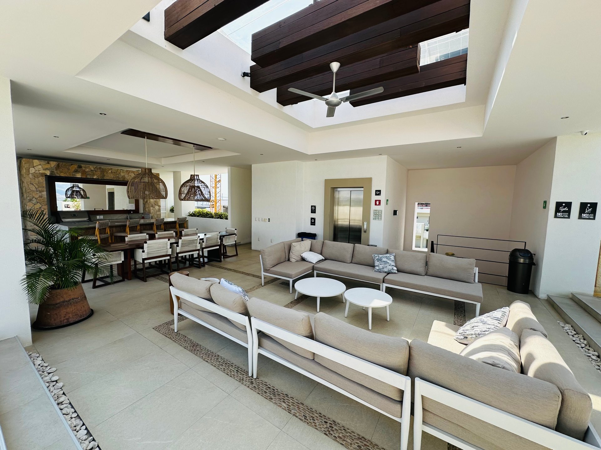 🌊 FOR RENT - Pavilion - 2 Bed Ocean Views - Check-In to the Extraoardinary!