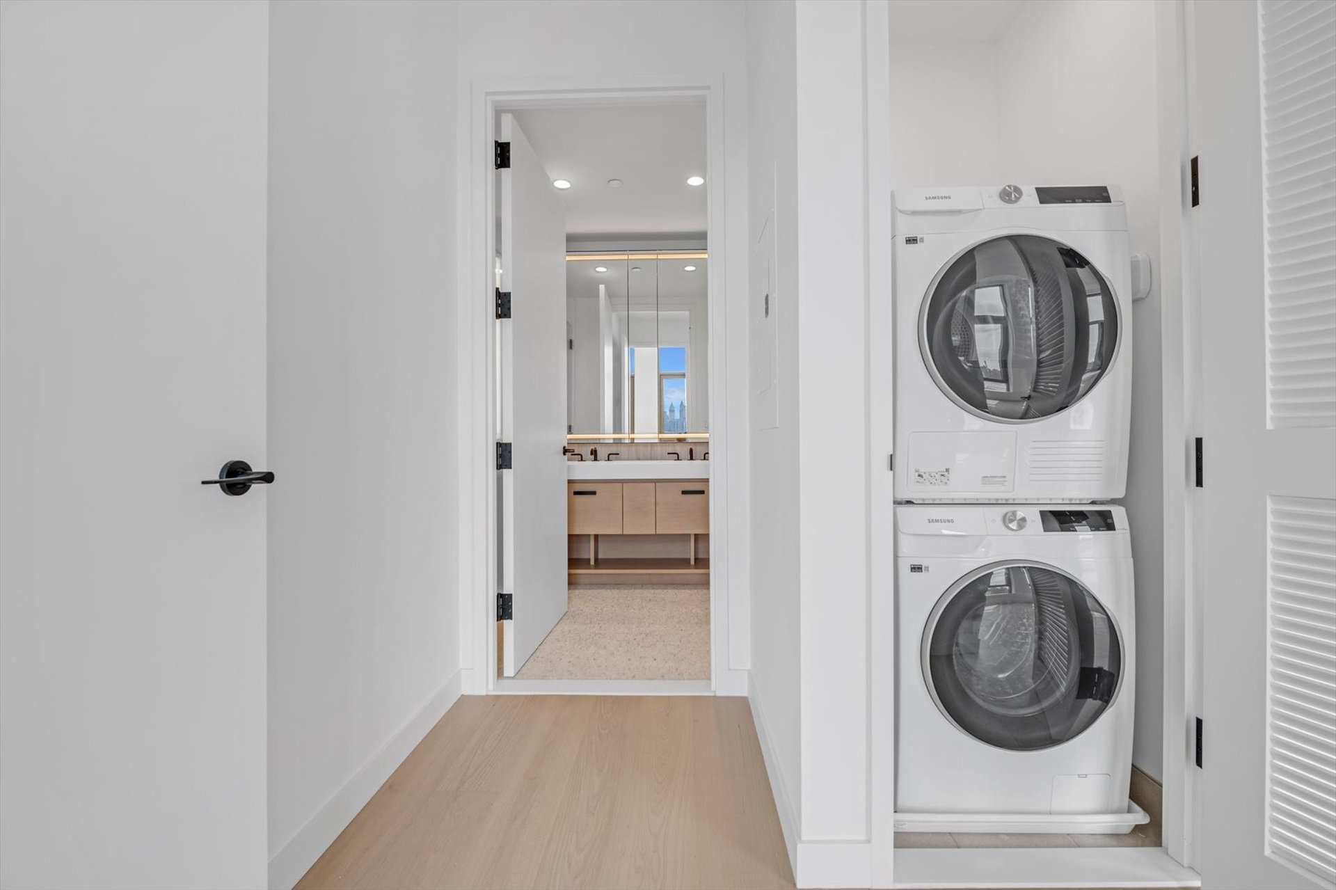 480 Kent Ave #14C