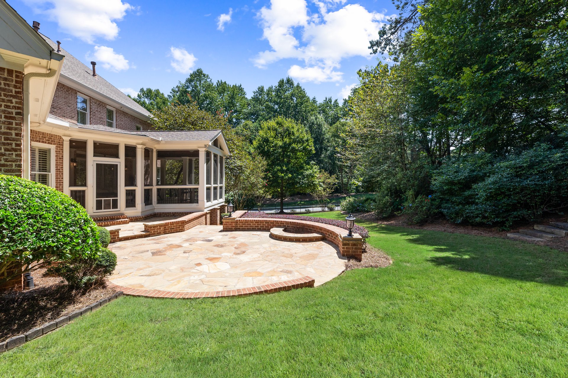 405 The Hermitage Drive