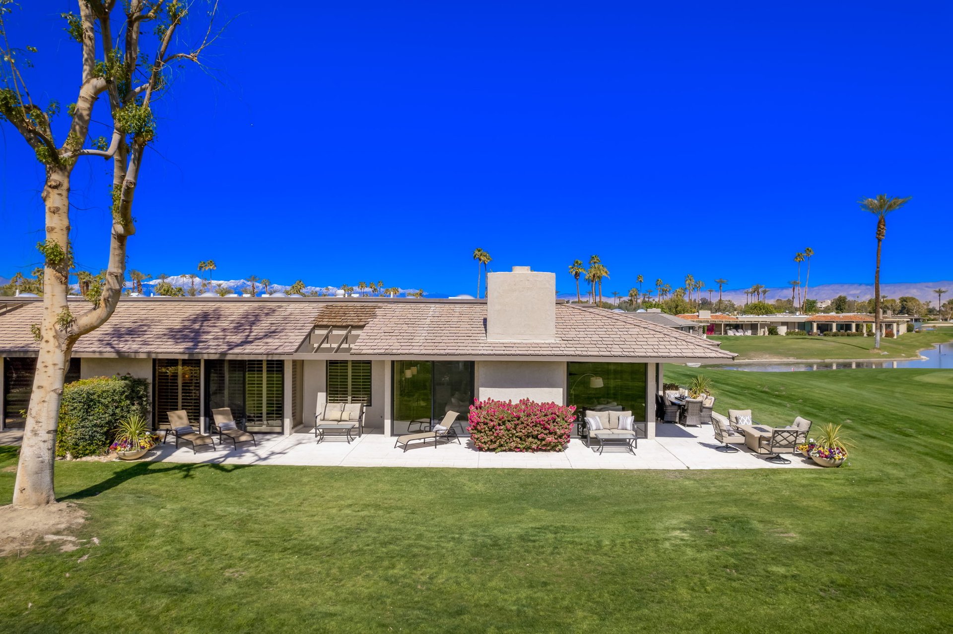 5 Radcliff Court