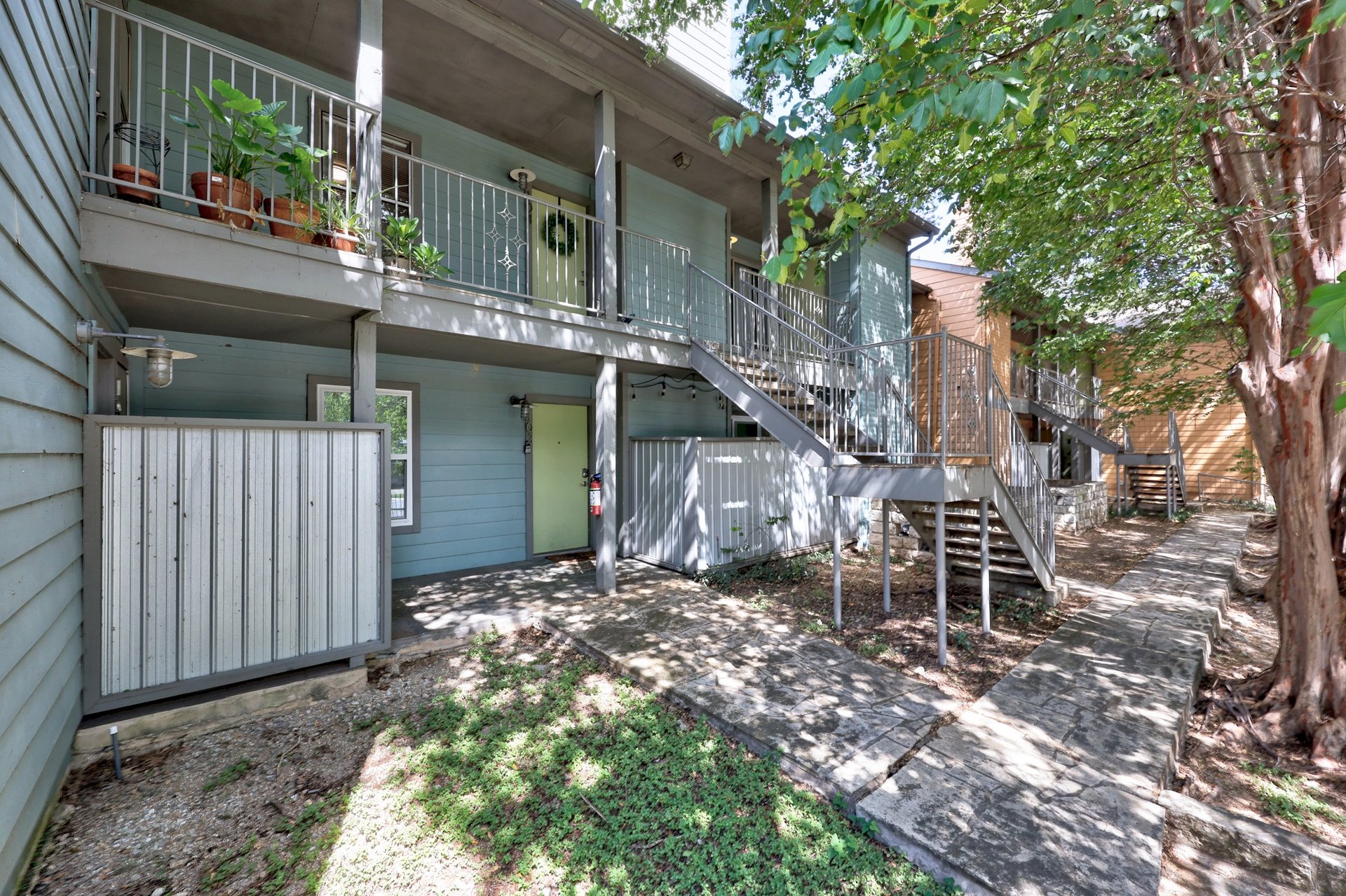 A Top-Floor Retreat in the Heart of 78704 | Two Suites + Fireplace
