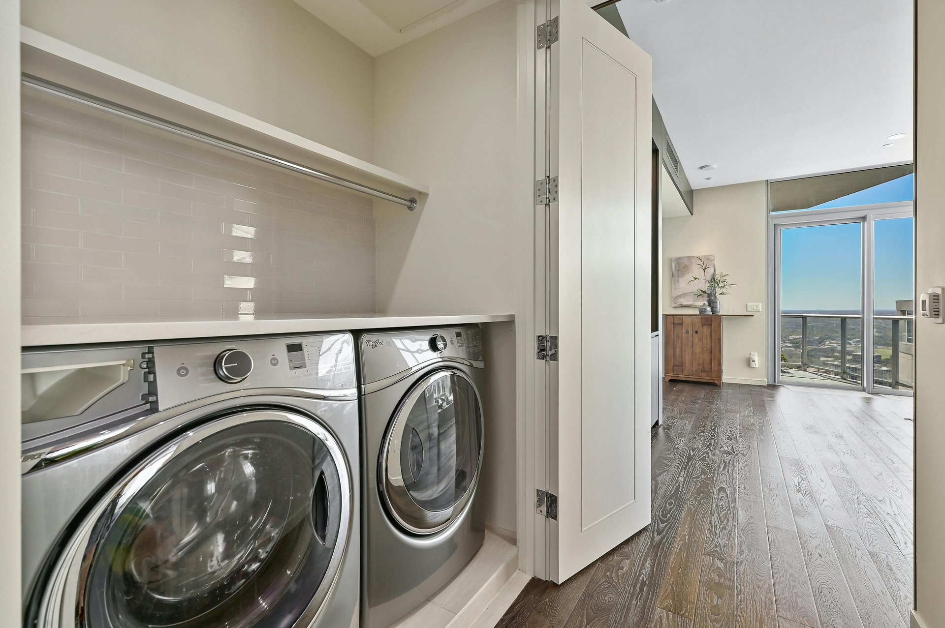 200 Congress Ave #35AC