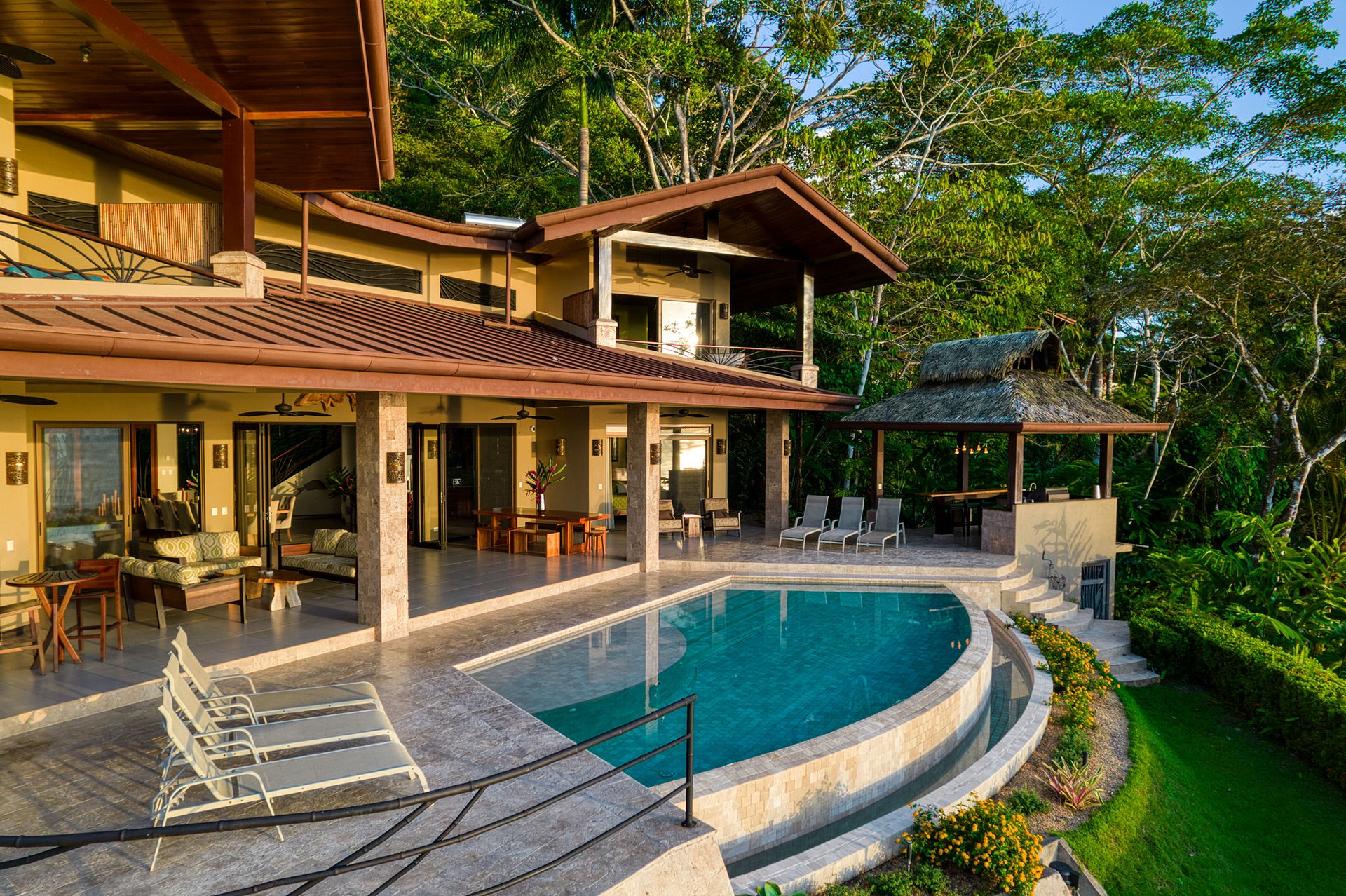 Casa Bambú – LUXURY 5 BEDROOM ESTATE WITH EXCEPTIONAL OCEAN VIEWS