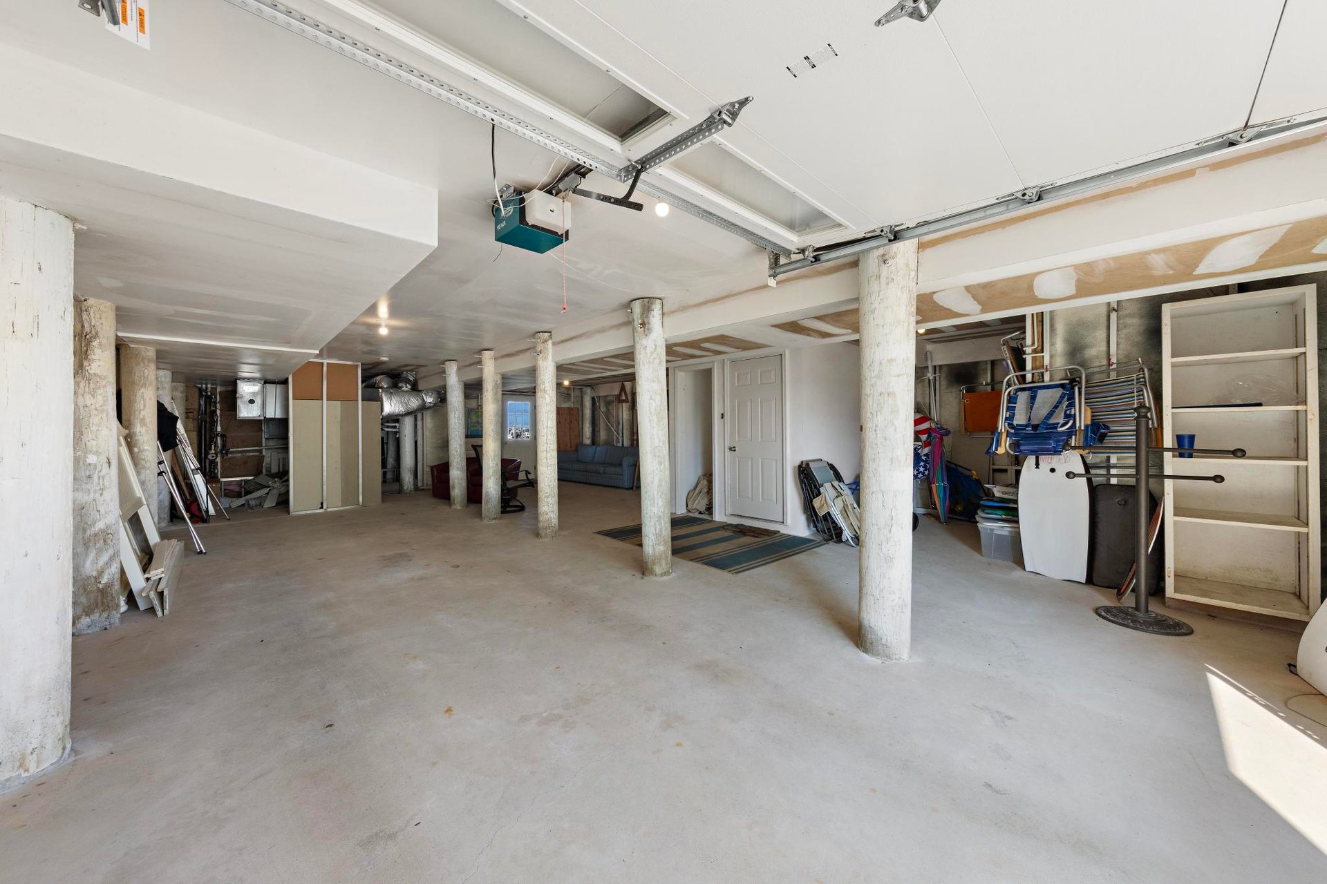 401 Pearl Street (West Unit), Beach Haven