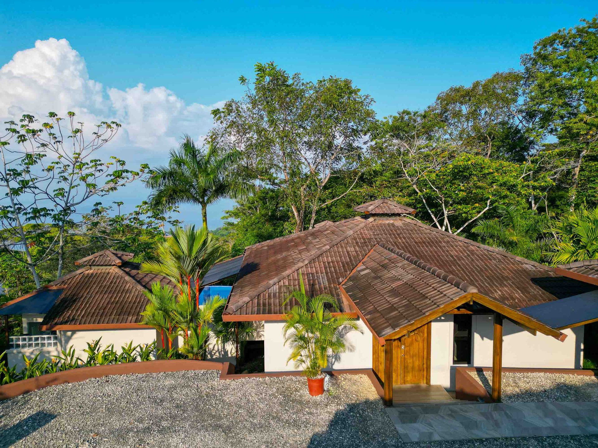 Rental Income Producer Casa Perezoso Lavish Estate With Ocean Views