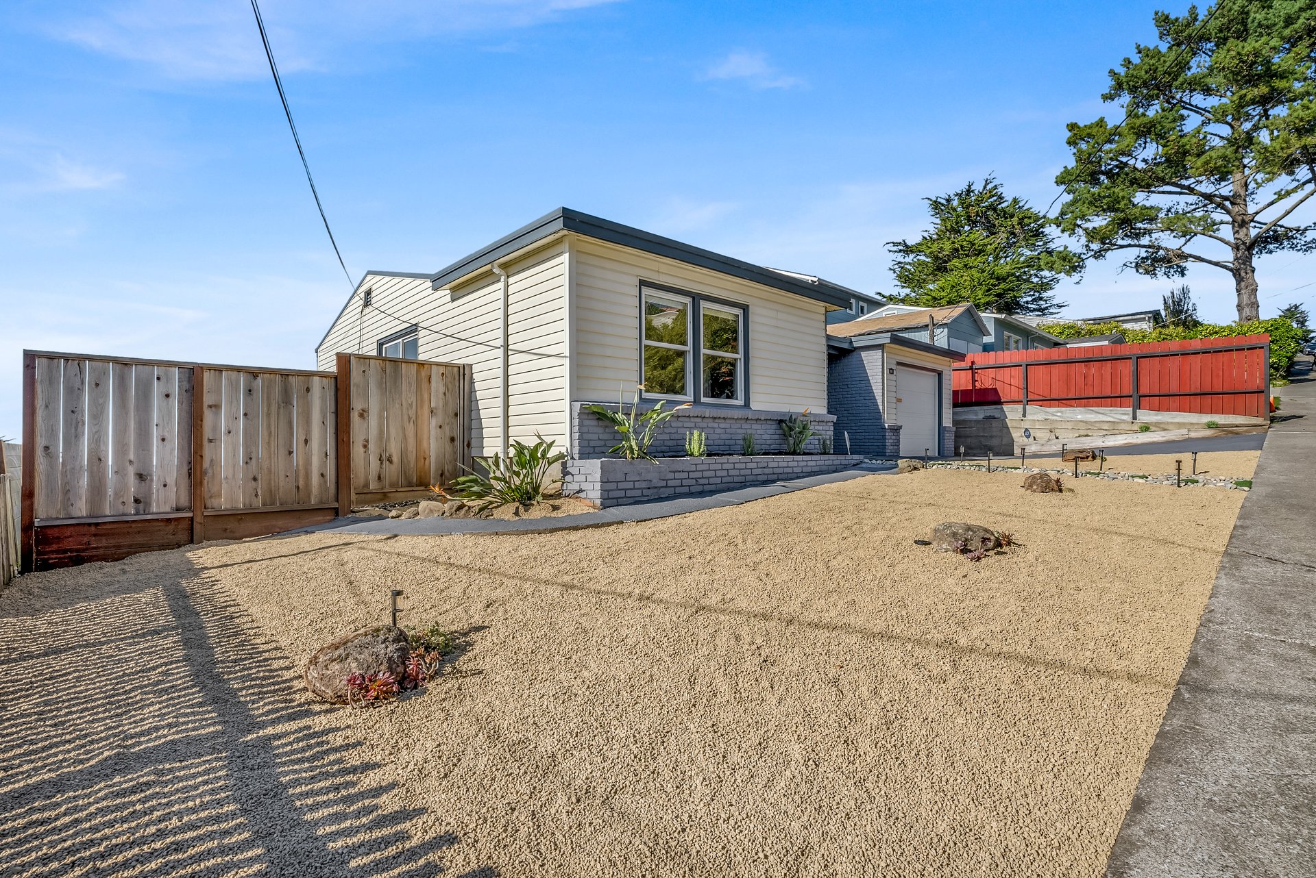 552 Miller Avenue, Pacifica 