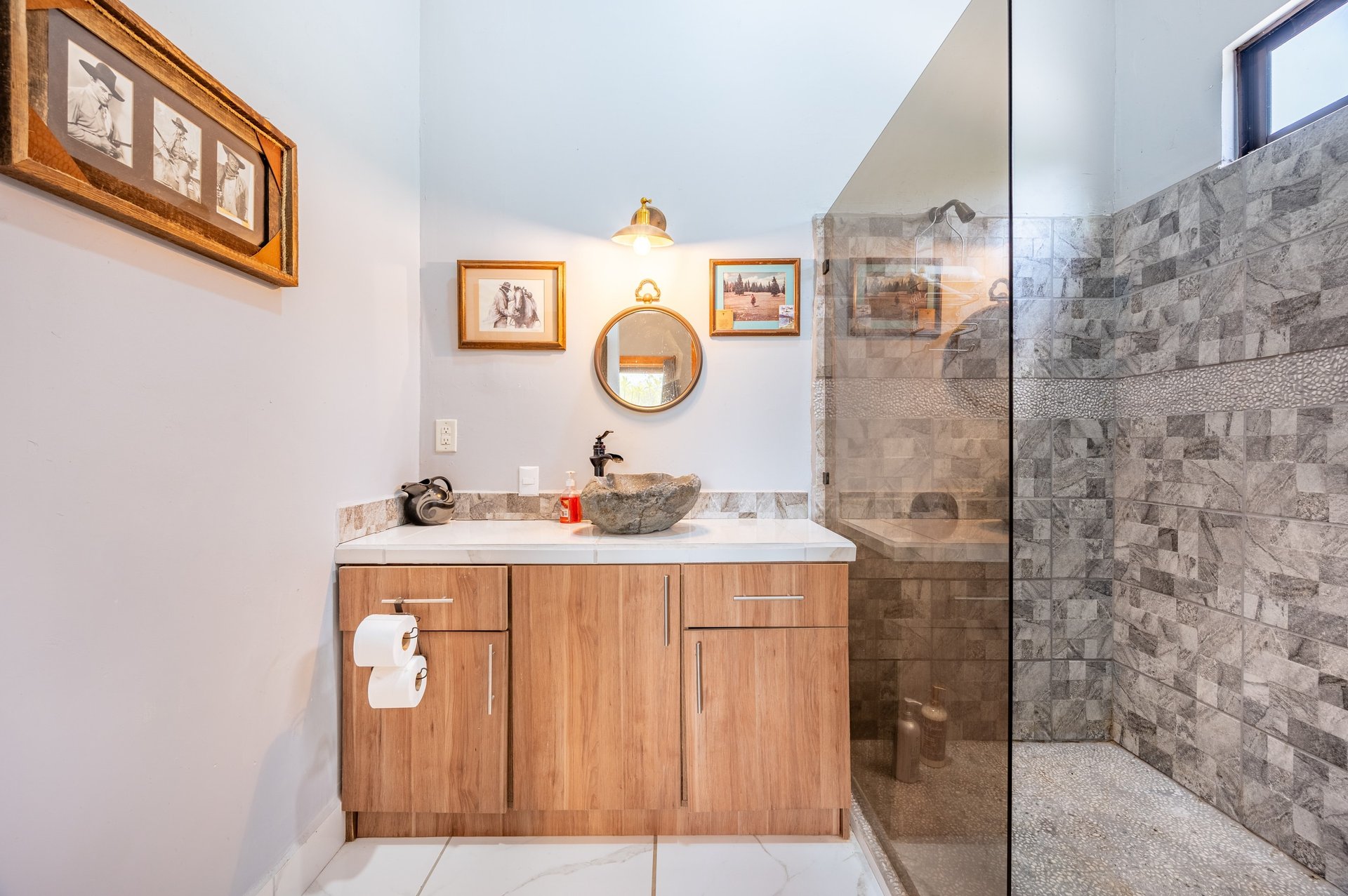 Casa Jaramillo | Eco-Friendly Property with Guest Studio & Solar Power – Near Tamarindo