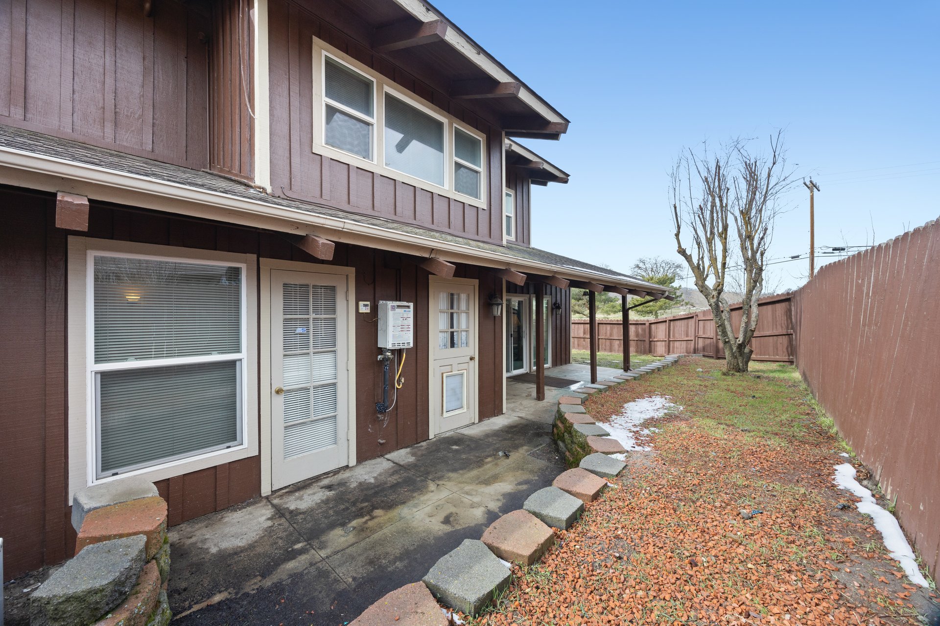 Charming Updated Condo in Bear Valley Springs – 101 Meadow Lakes