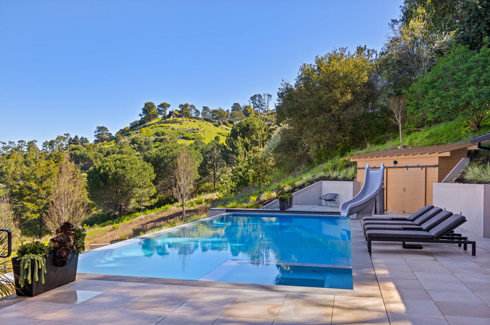 Modern Luxury - Completed in 2019