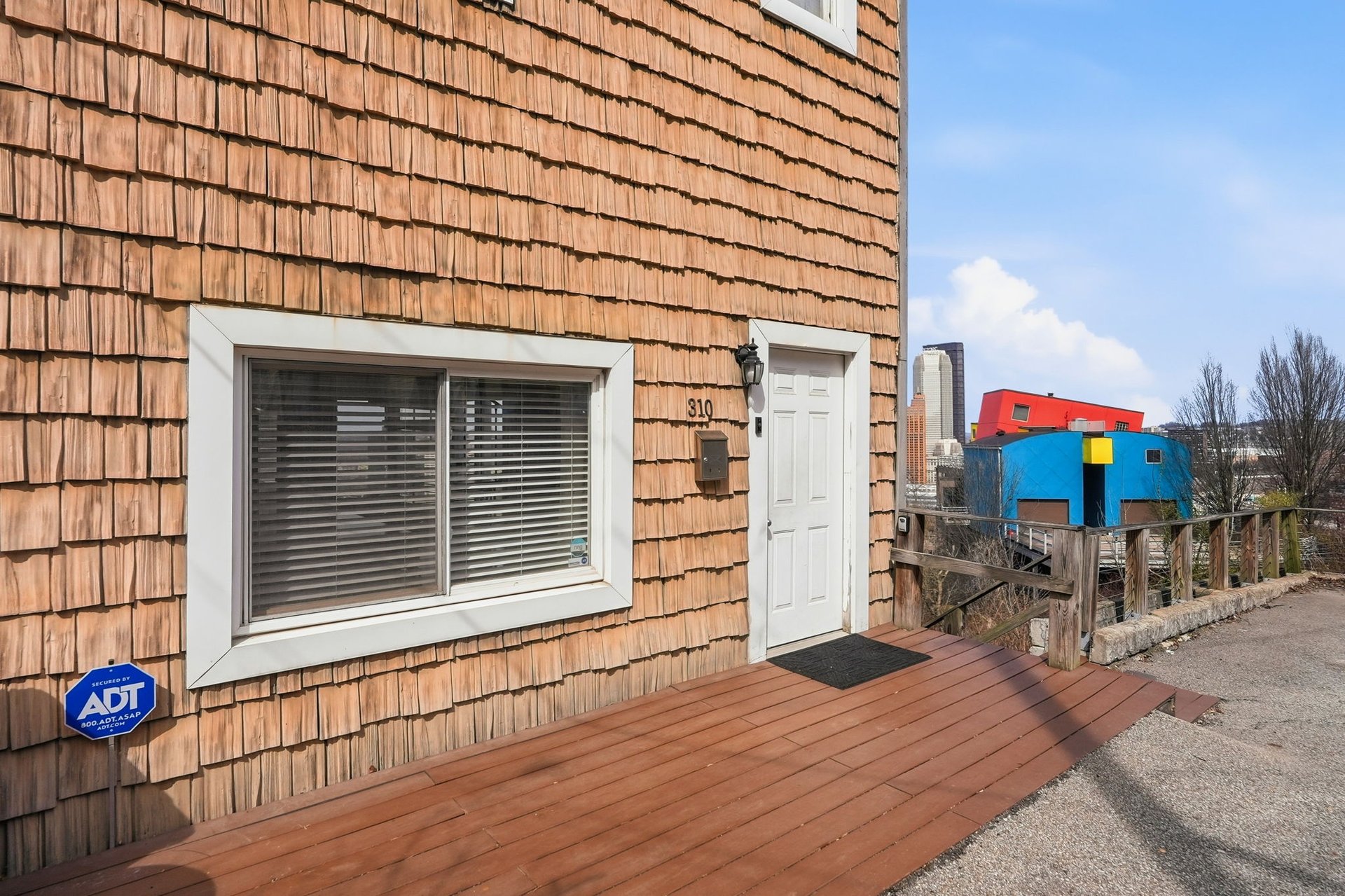 310 Cola St