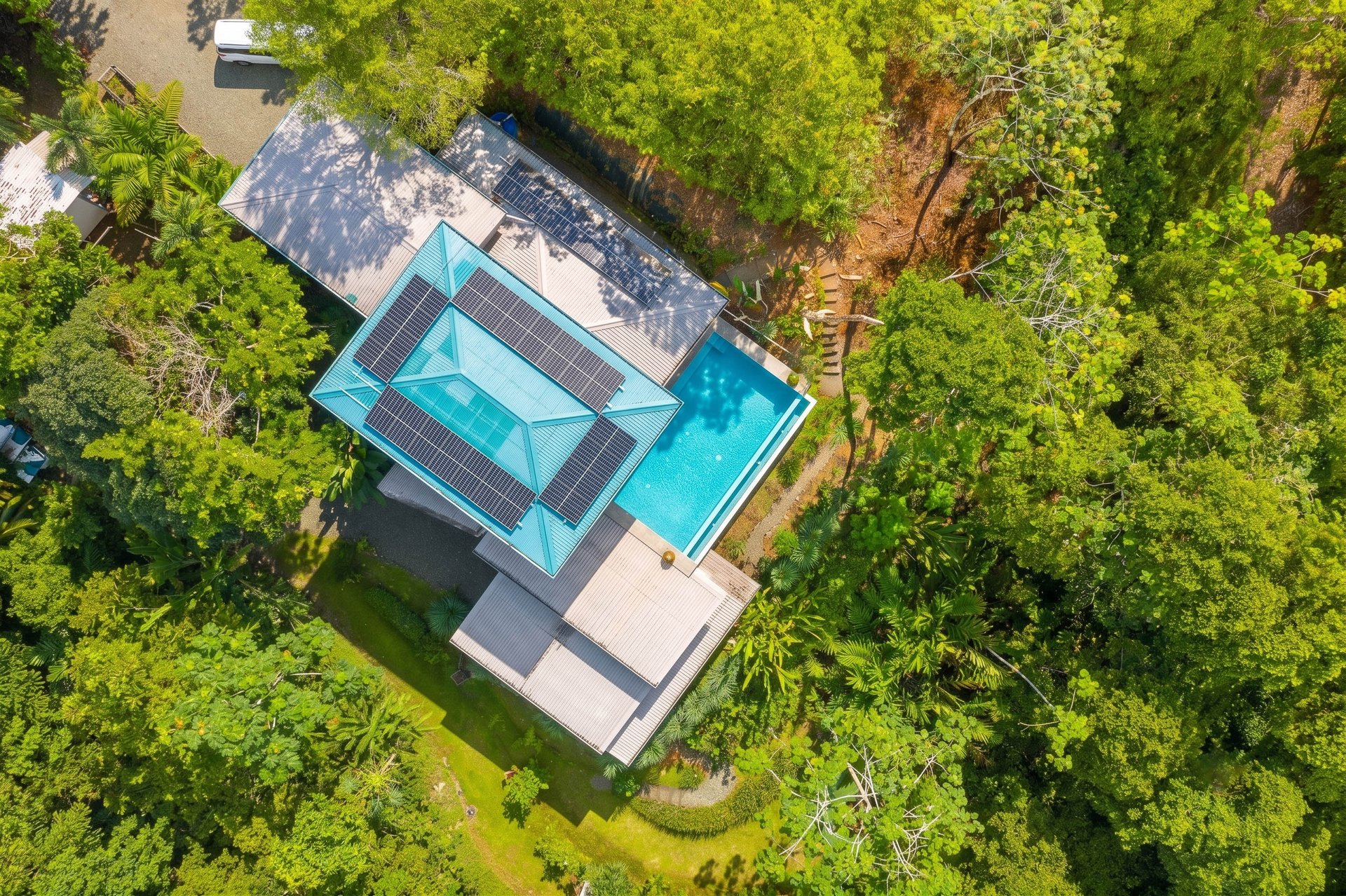 Luxury Ocean View Homestead | A Self-Sufficient Tropical Estate