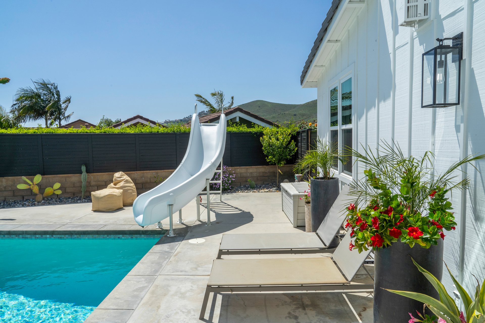 2930 Estancia