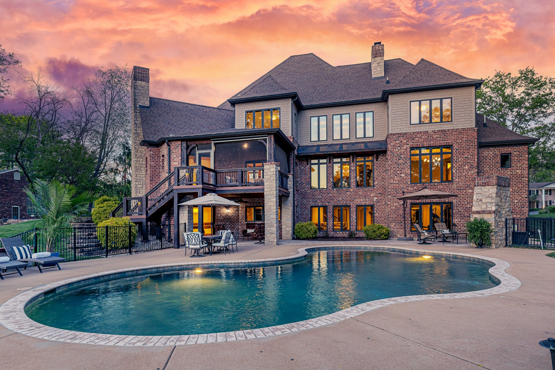 1015 Claymark Drive