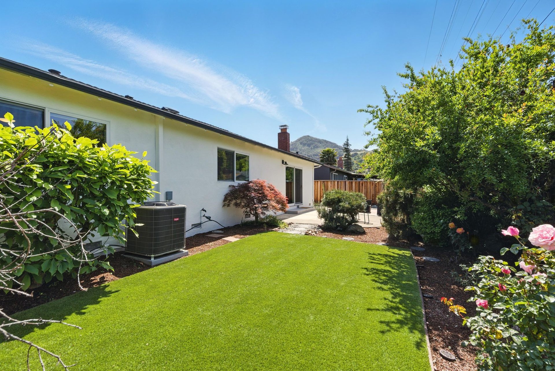 225 Longview Dr