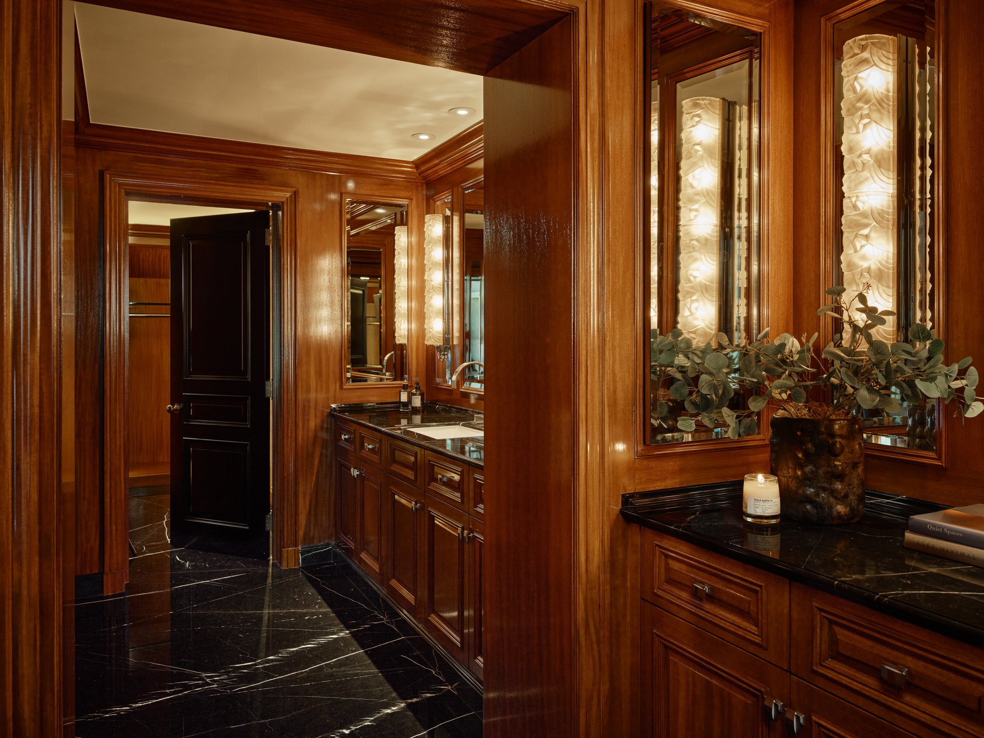 826 Greenway Dr, Beverly Hills 