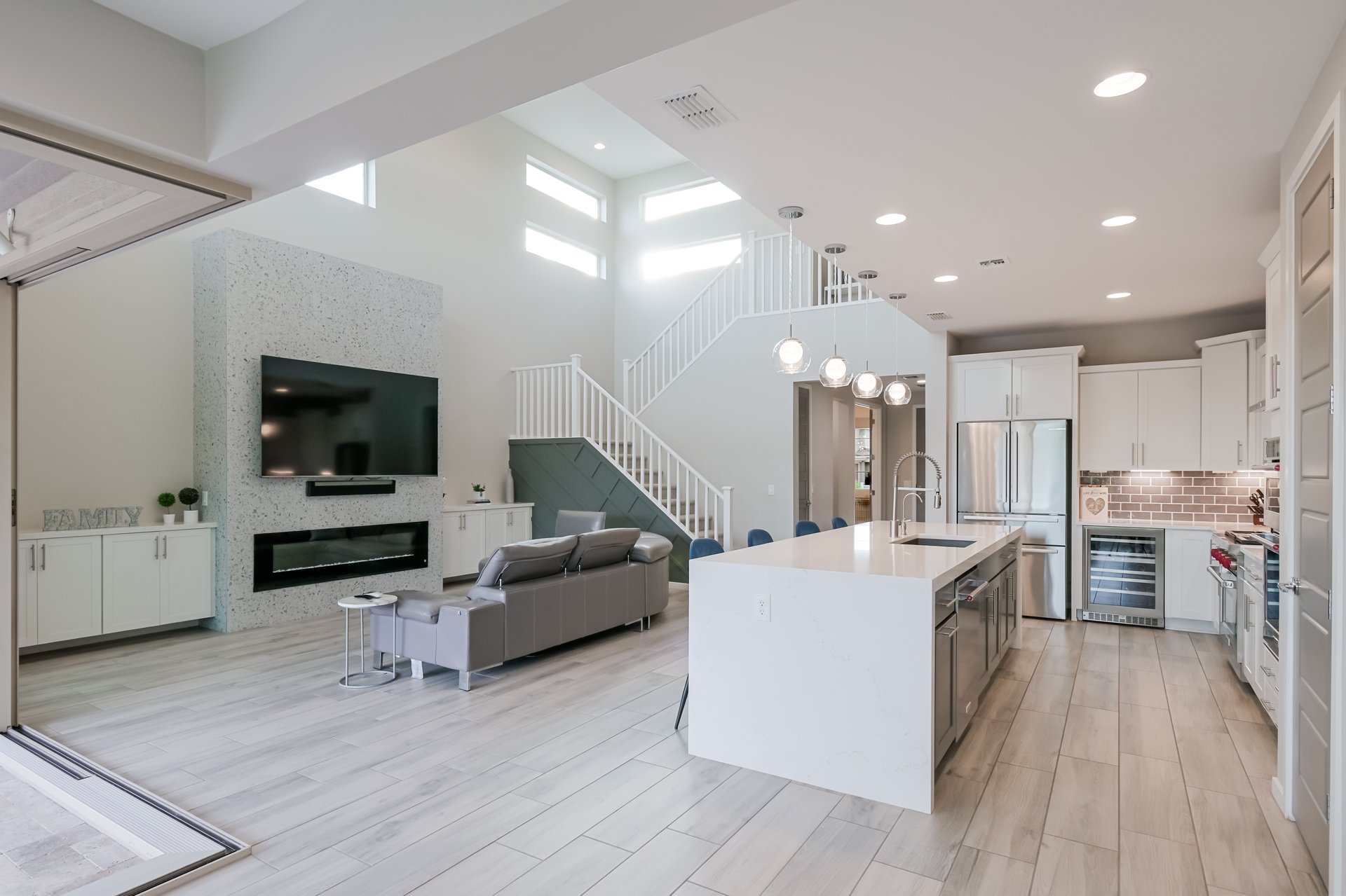 22011 North 34th Way