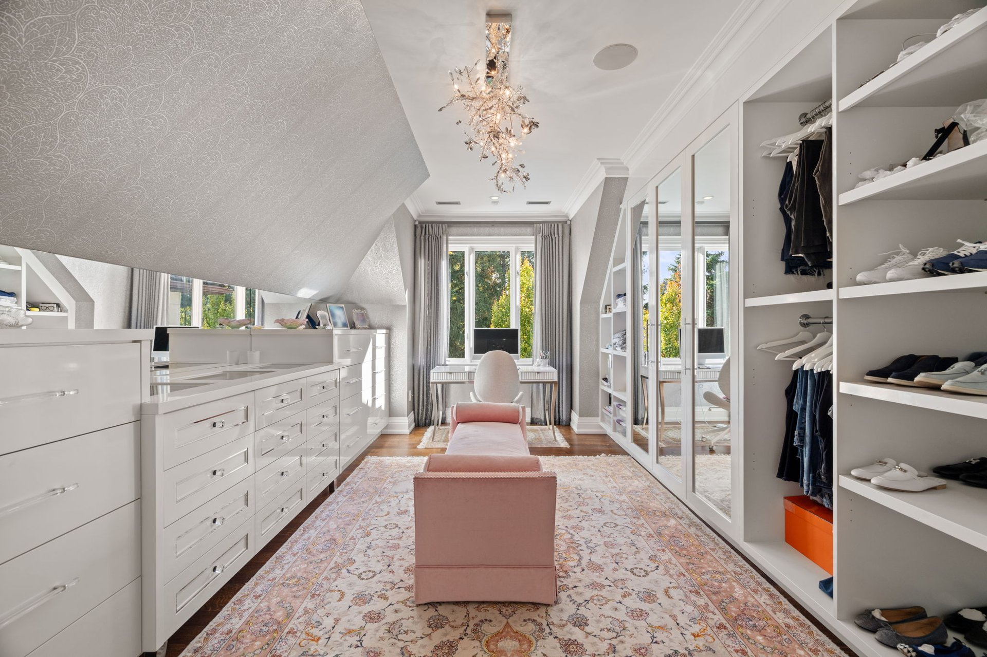 Opulent Elegance