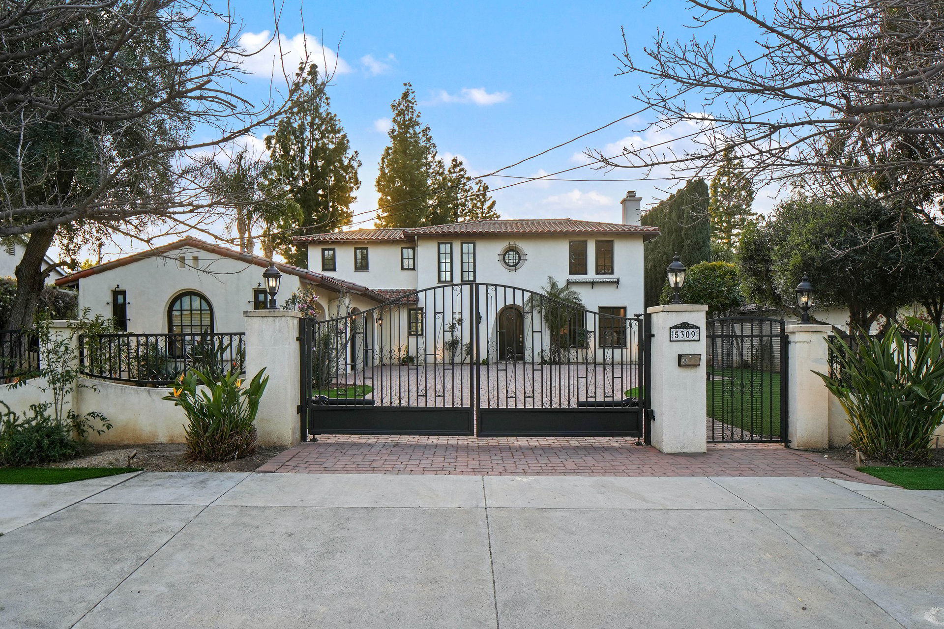5309 Louise Ave, Encino