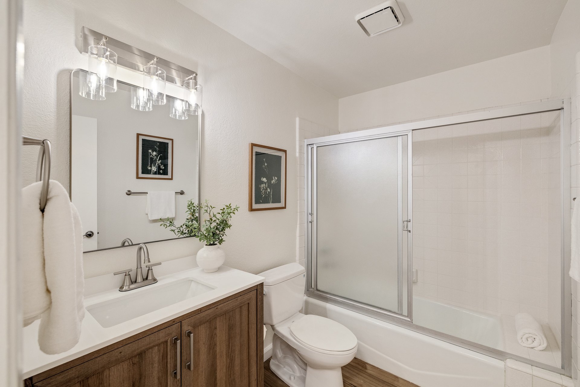 324 N Francisca Avenue Unit 5