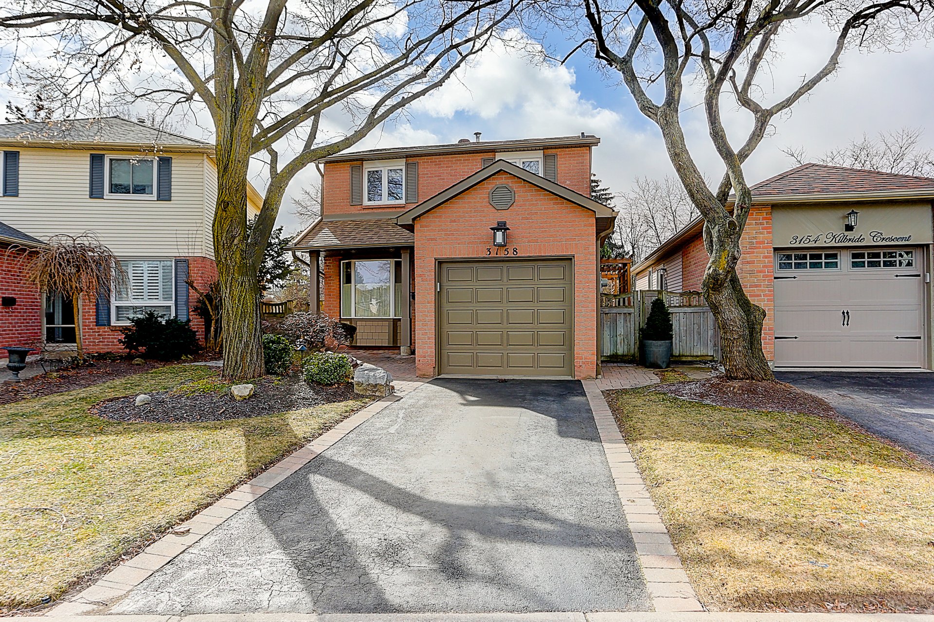 3158 Kilbride Cres