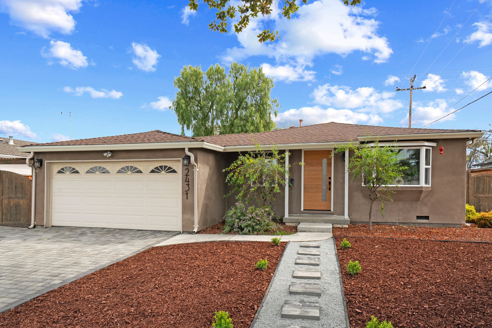 2431 Pilot Knob DR