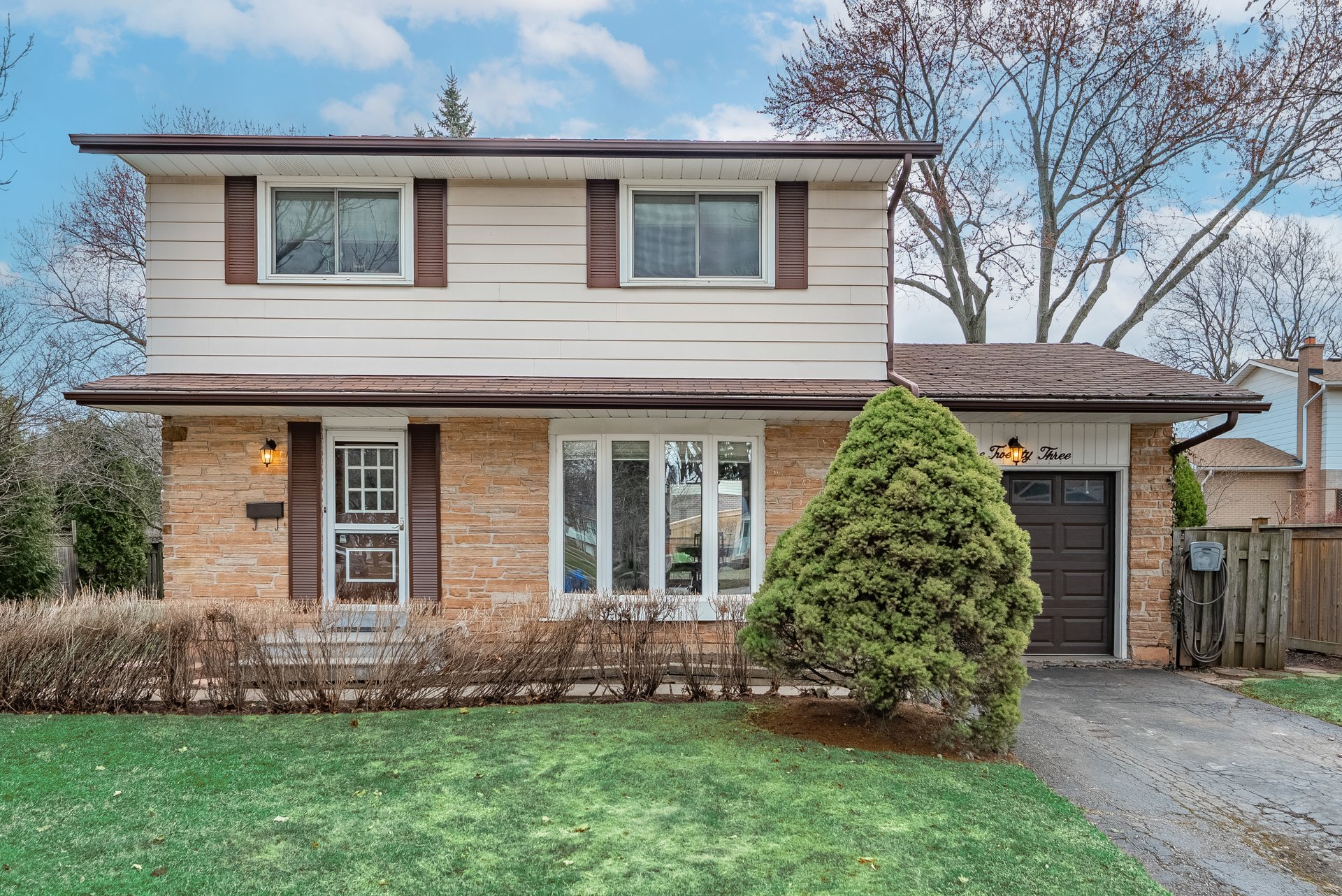 123 Otter Crescent, Oakville, ON