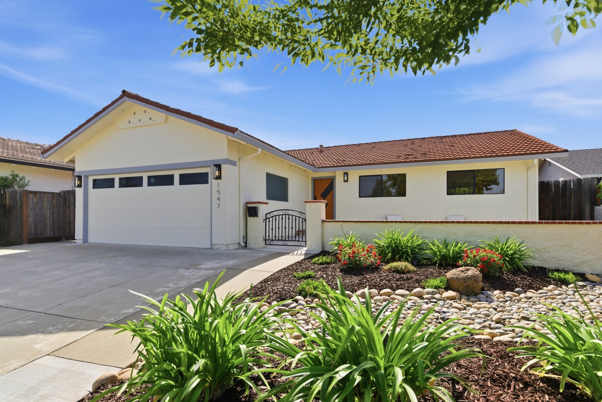 1547 Grackle Way