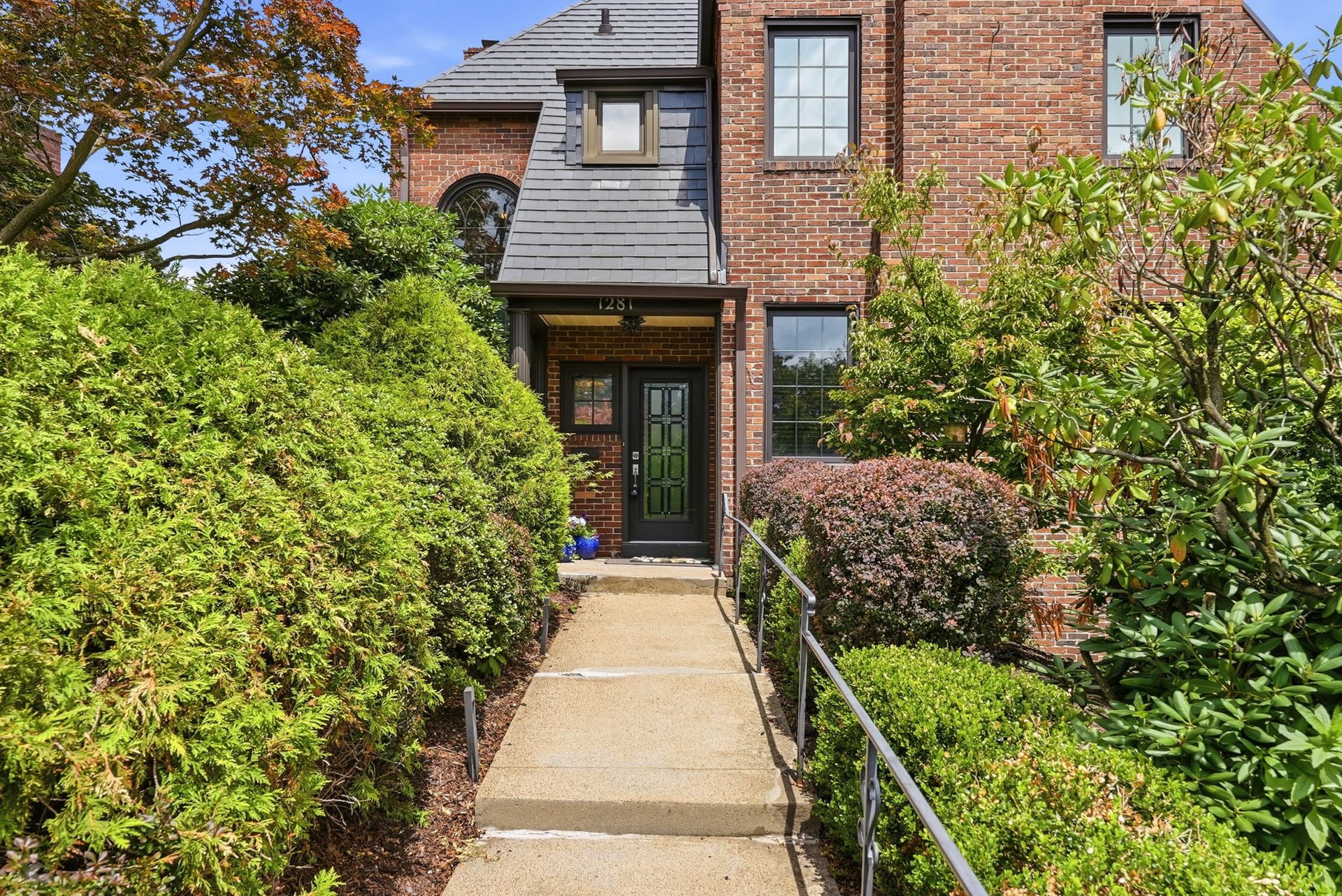 1281 Washington Road