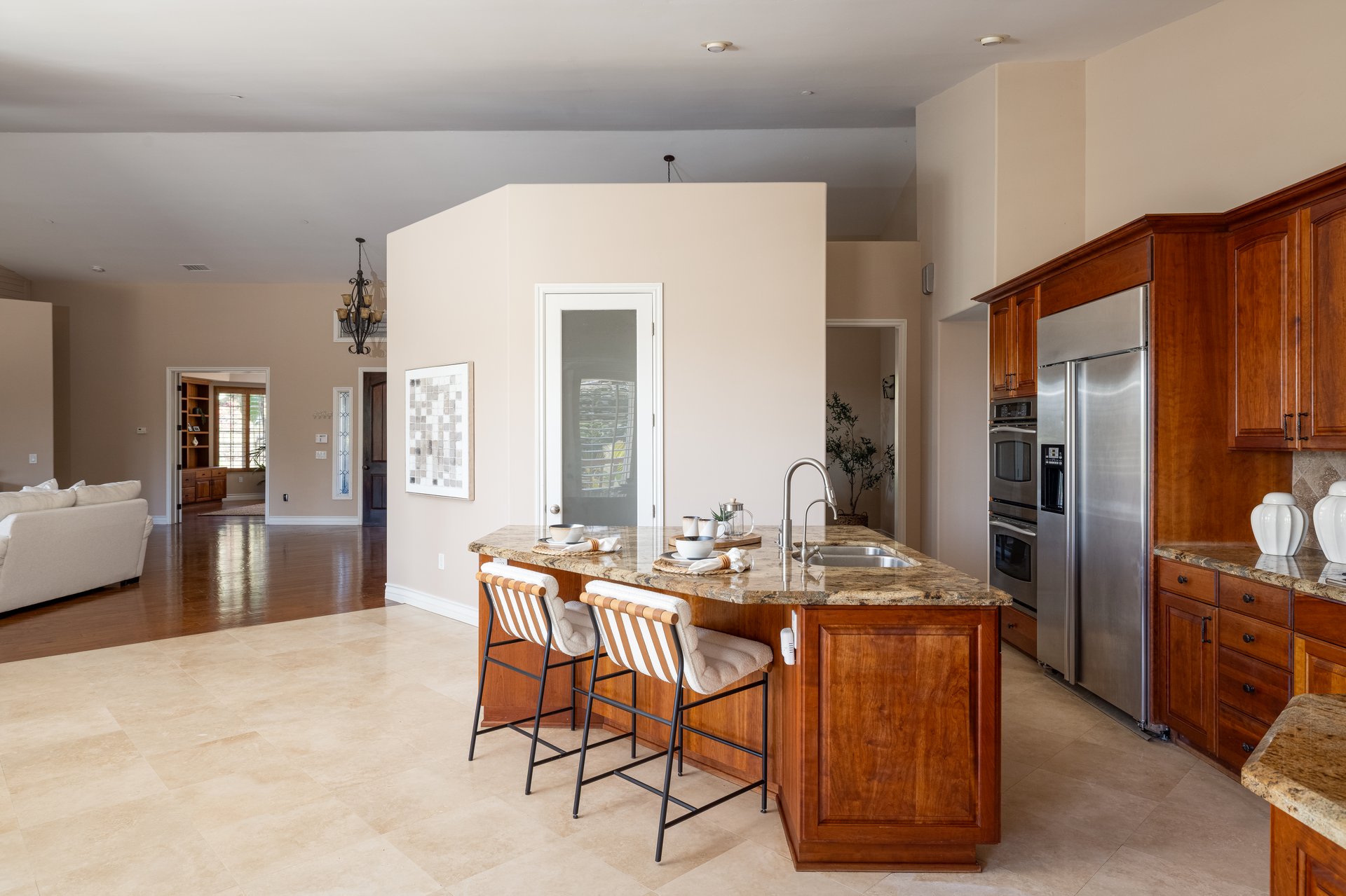 15275 Eastvale Rd