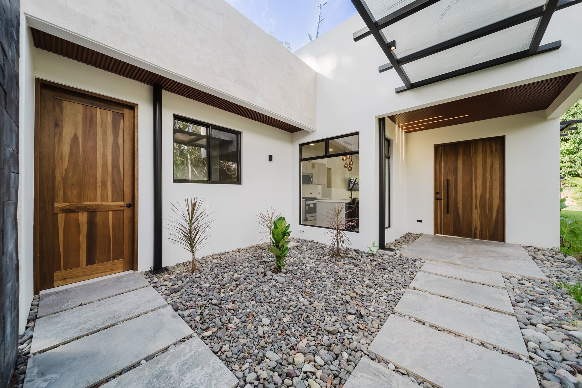 Casa Escondida Contemporary Villa with Guest Suite