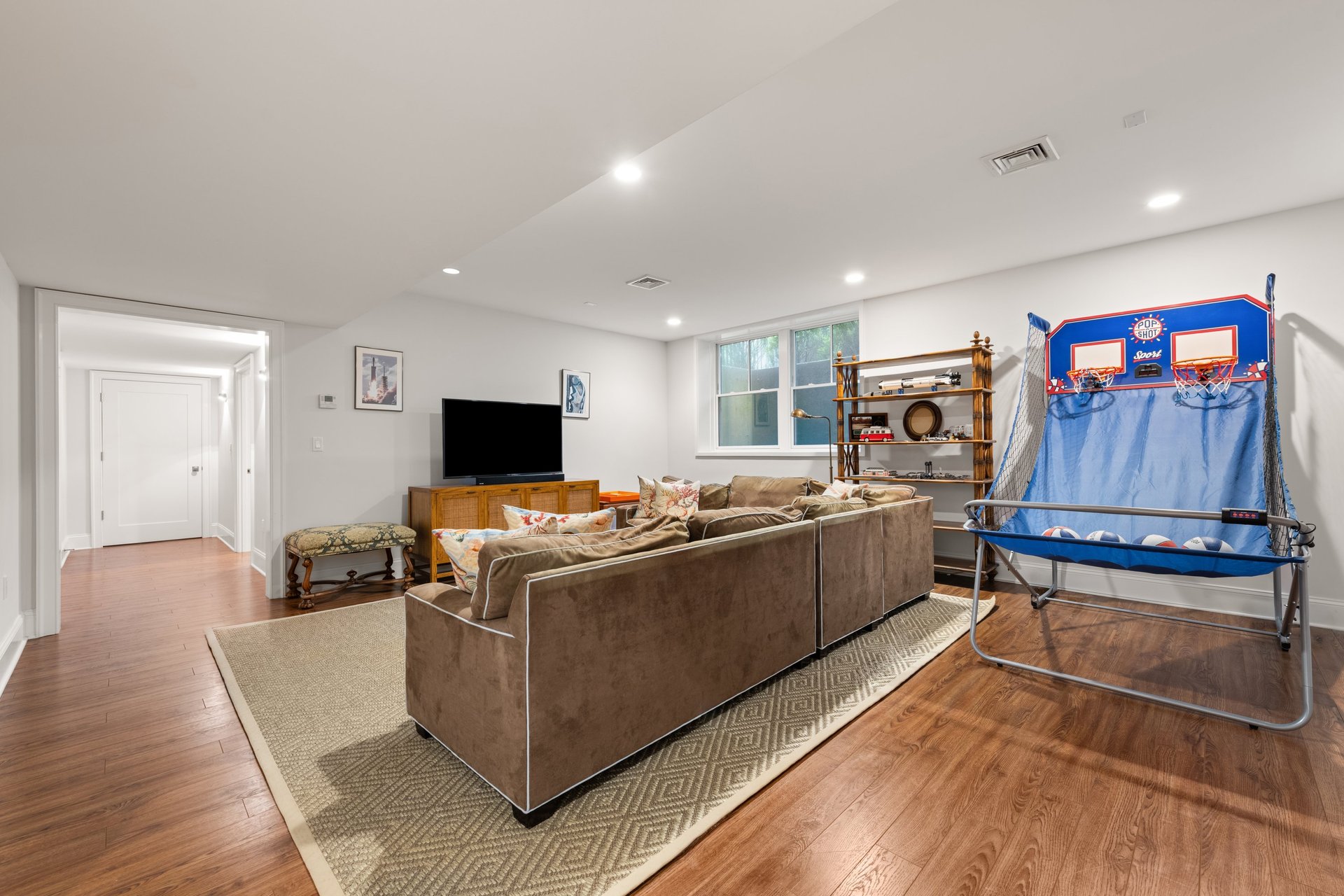 2 Brook Lane, Westport