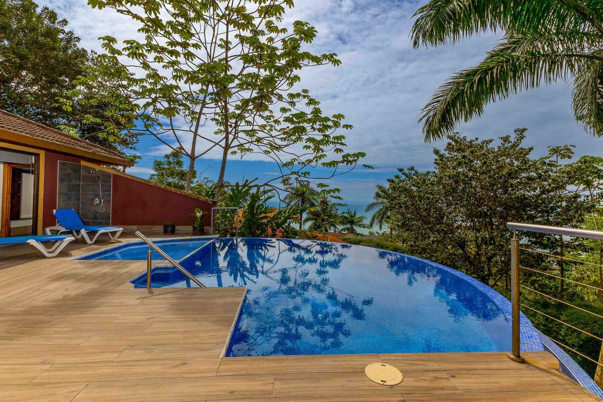 Rental Income Producer Casa Perezoso Lavish Estate With Ocean Views