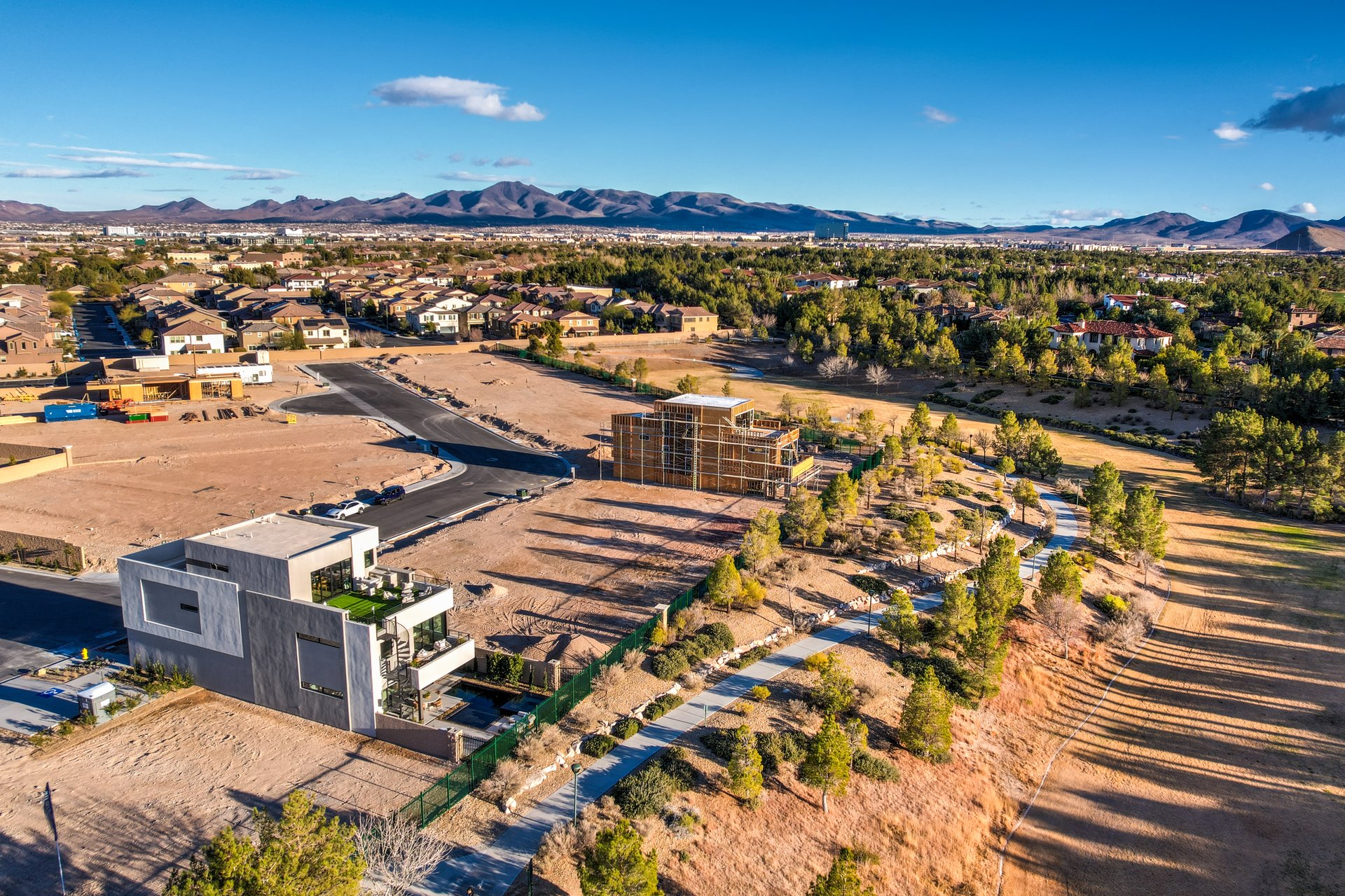 4077 Heron Fairway Dr