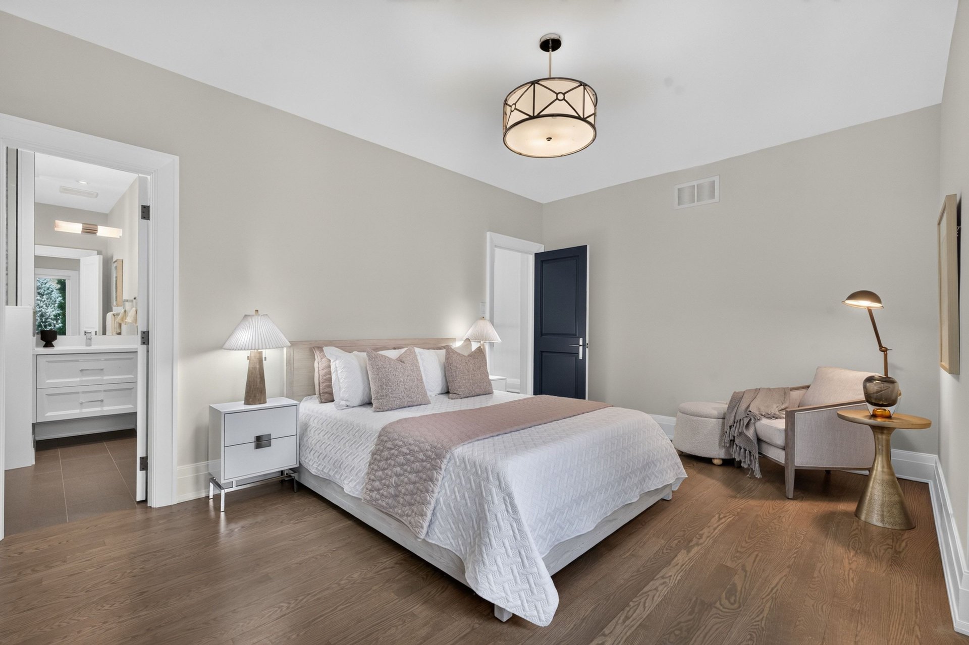 Fully Renovated Designer Residence