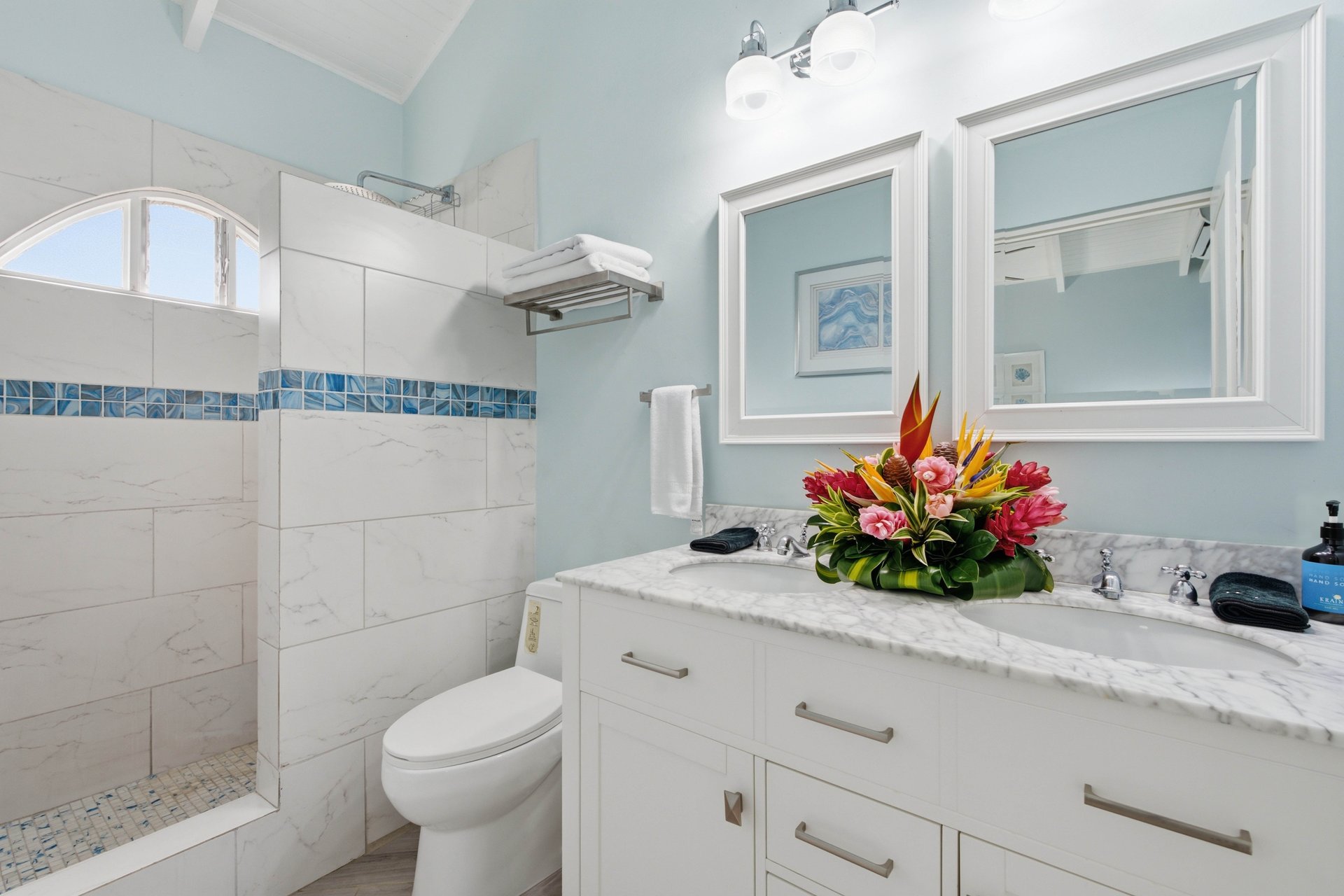 Casa Colibri Villaggio II – Unit 412B | Beautifully Remodeled Tropical Retreat in Potrero