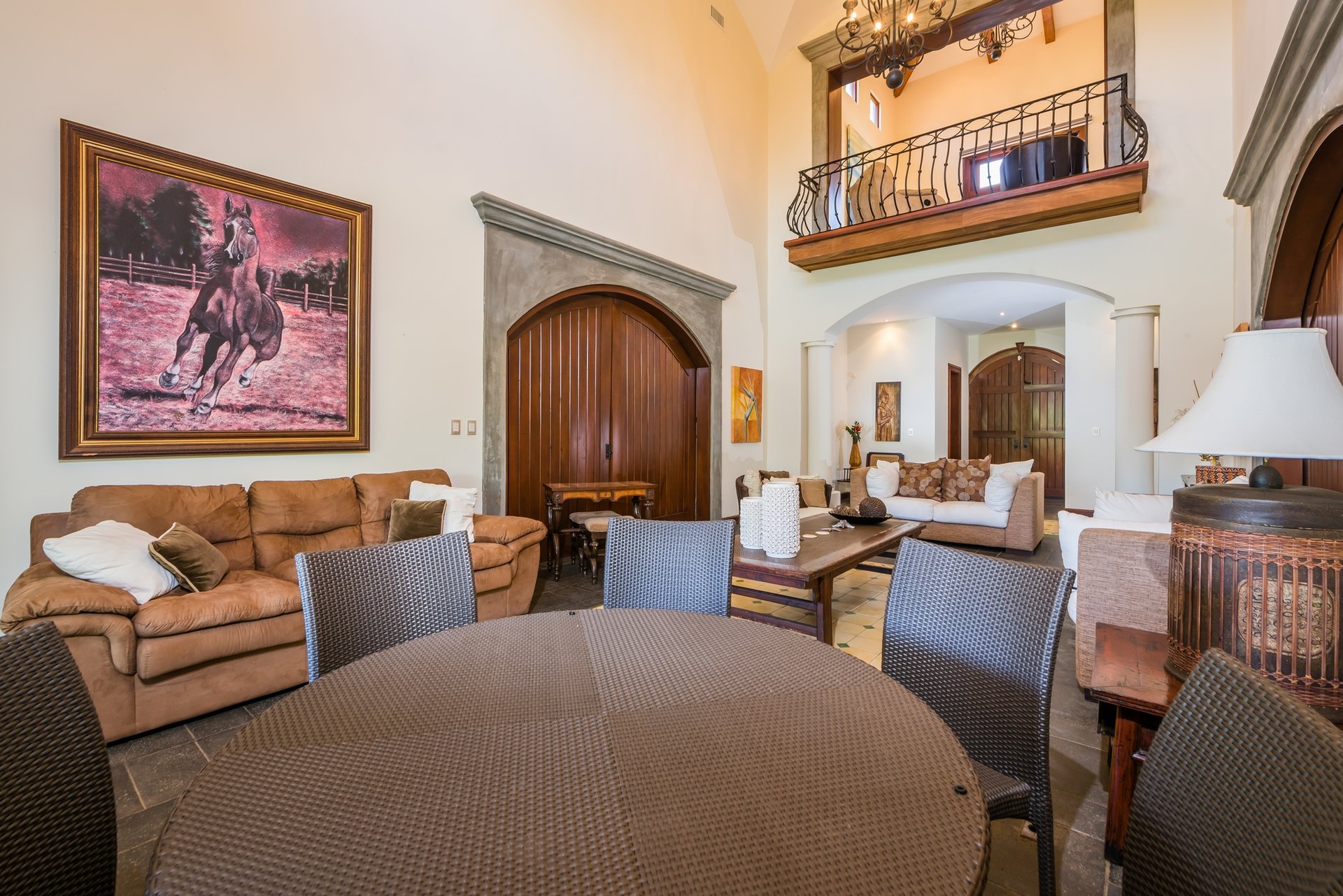Casa Miraflores, Reserva De Golf #94 | Welcome to Casa Miraflores, an exquisite colonial-style estate home located in Hacienda Pinilla!
