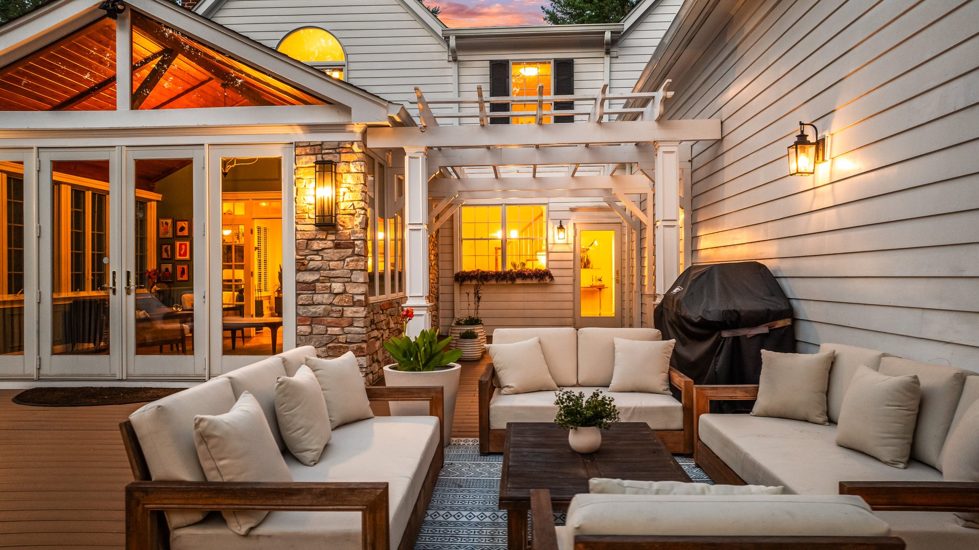 Waterford Colonial