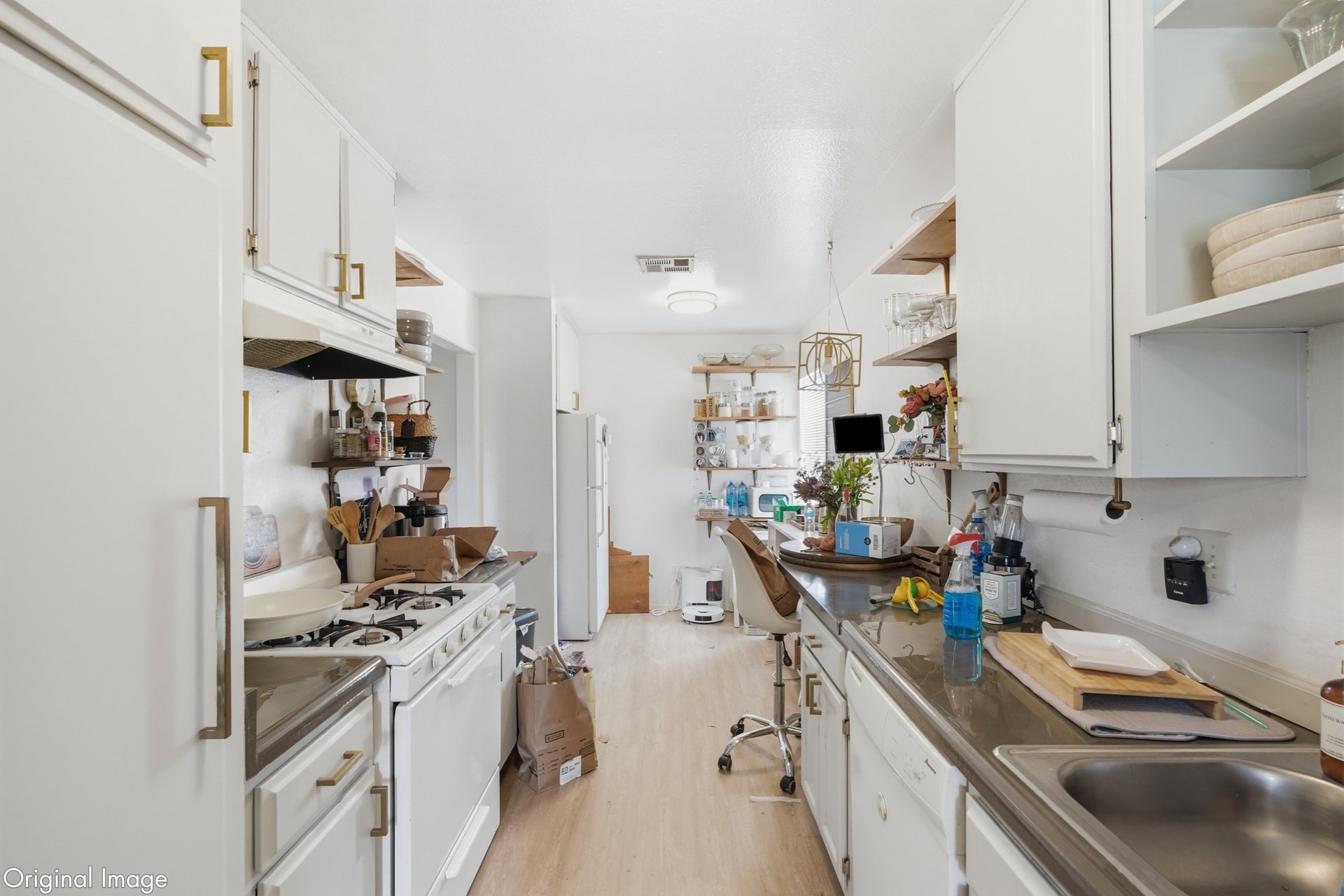 12940 Riverside Dr #201, Sherman Oaks