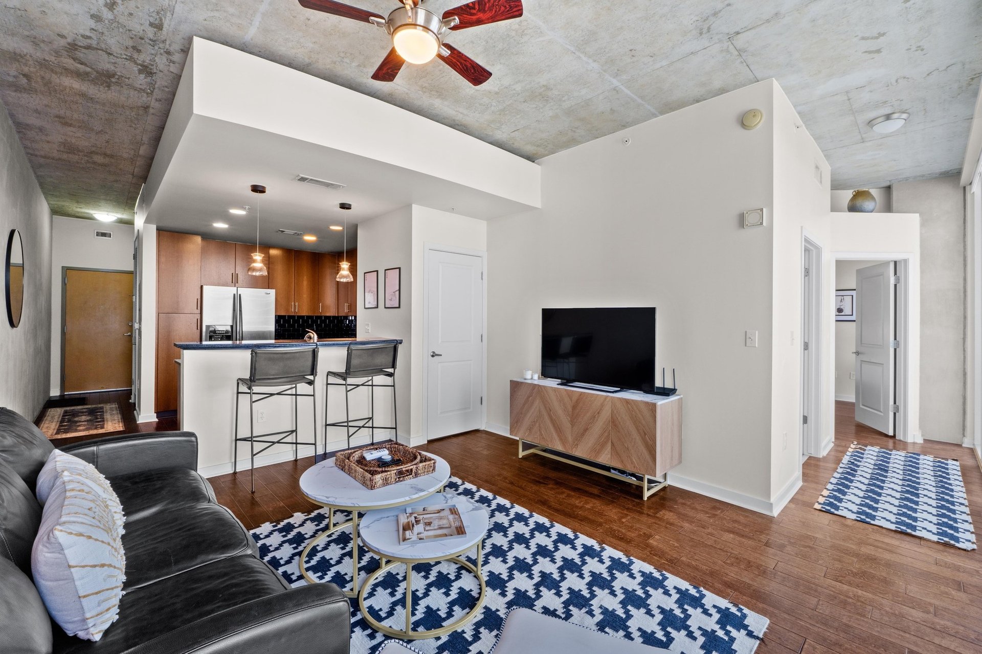 360 Nueces St. #2808  