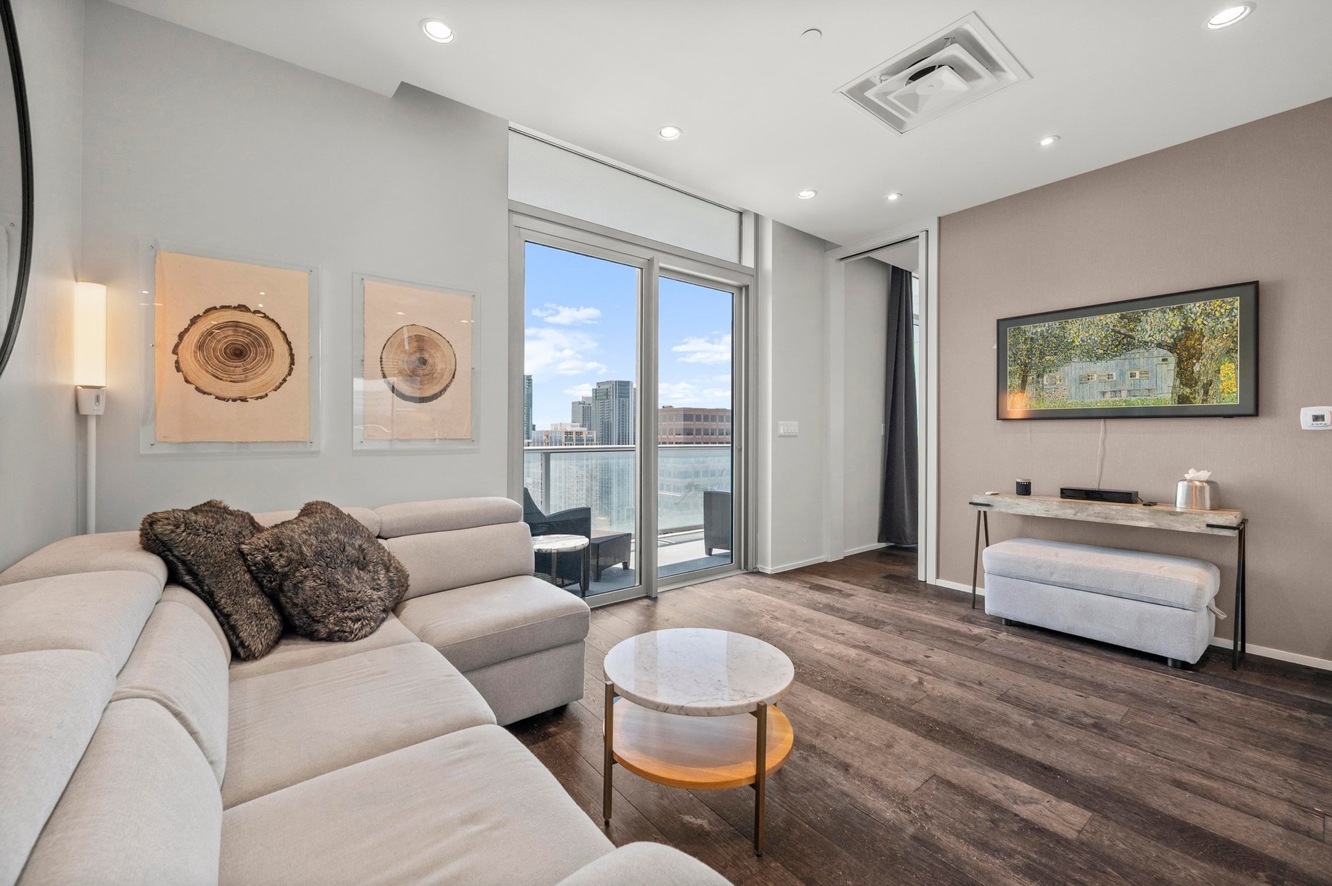 200 Congress Ave #33BB