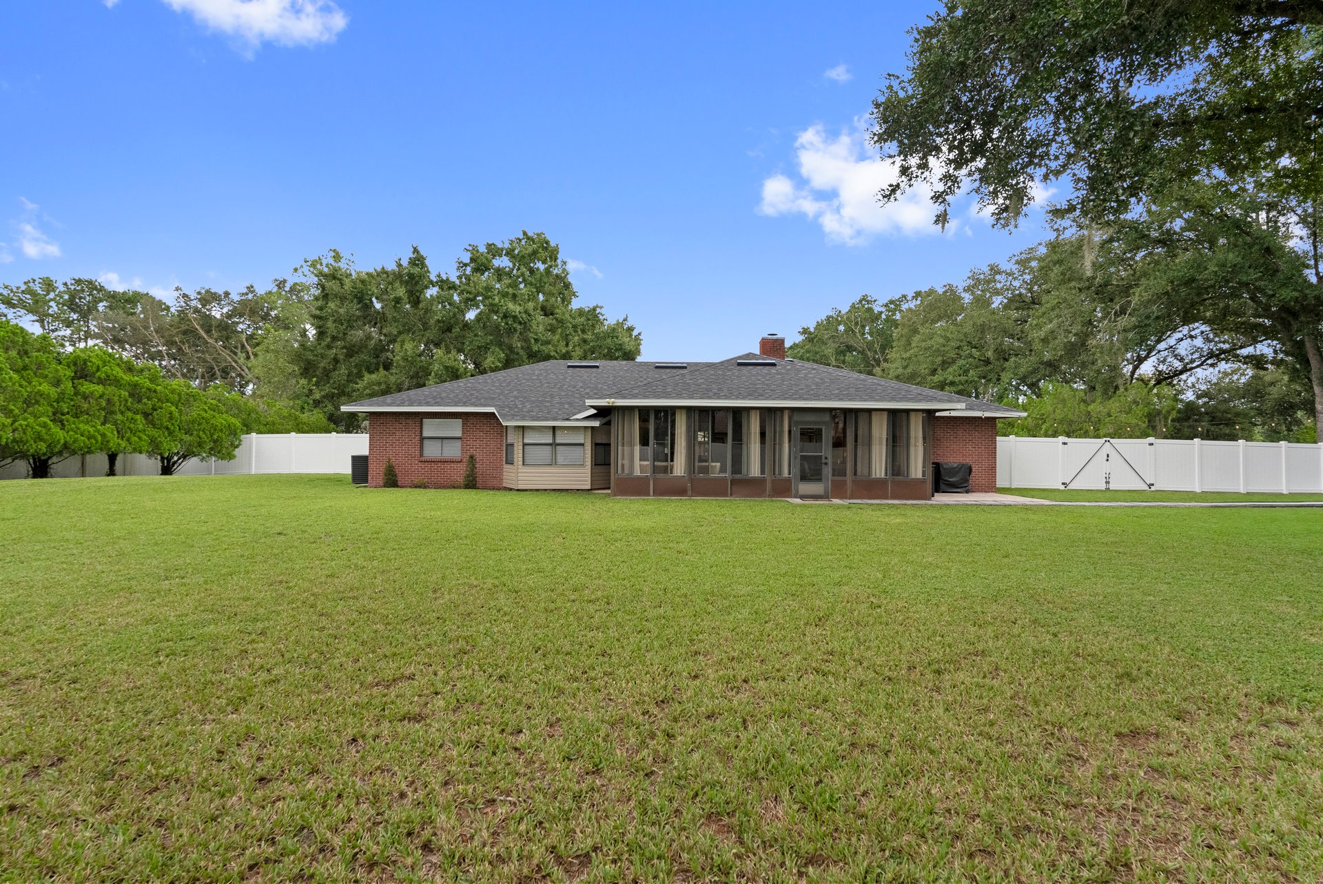 35032 PERCH DR