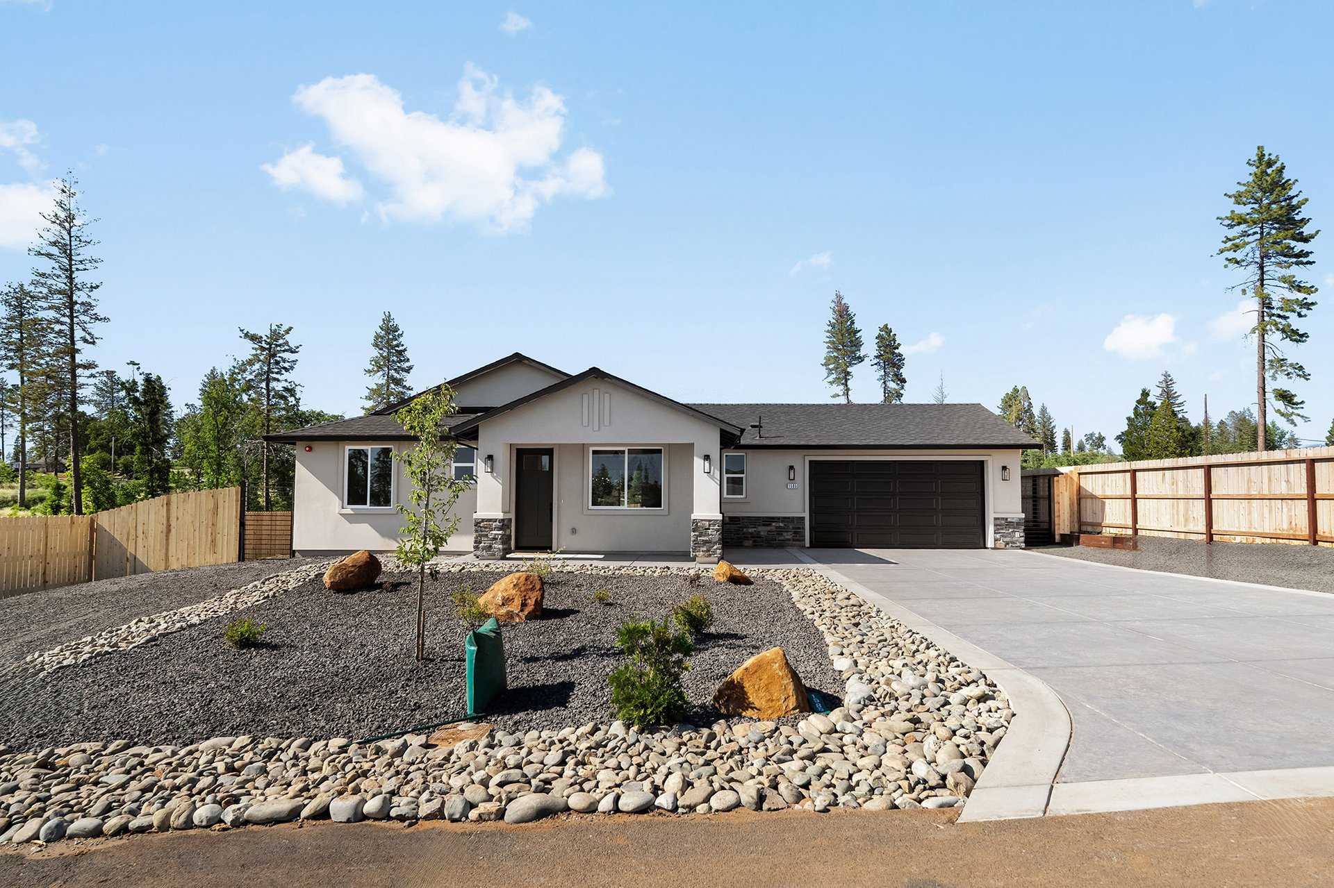 1585 Lilac Way